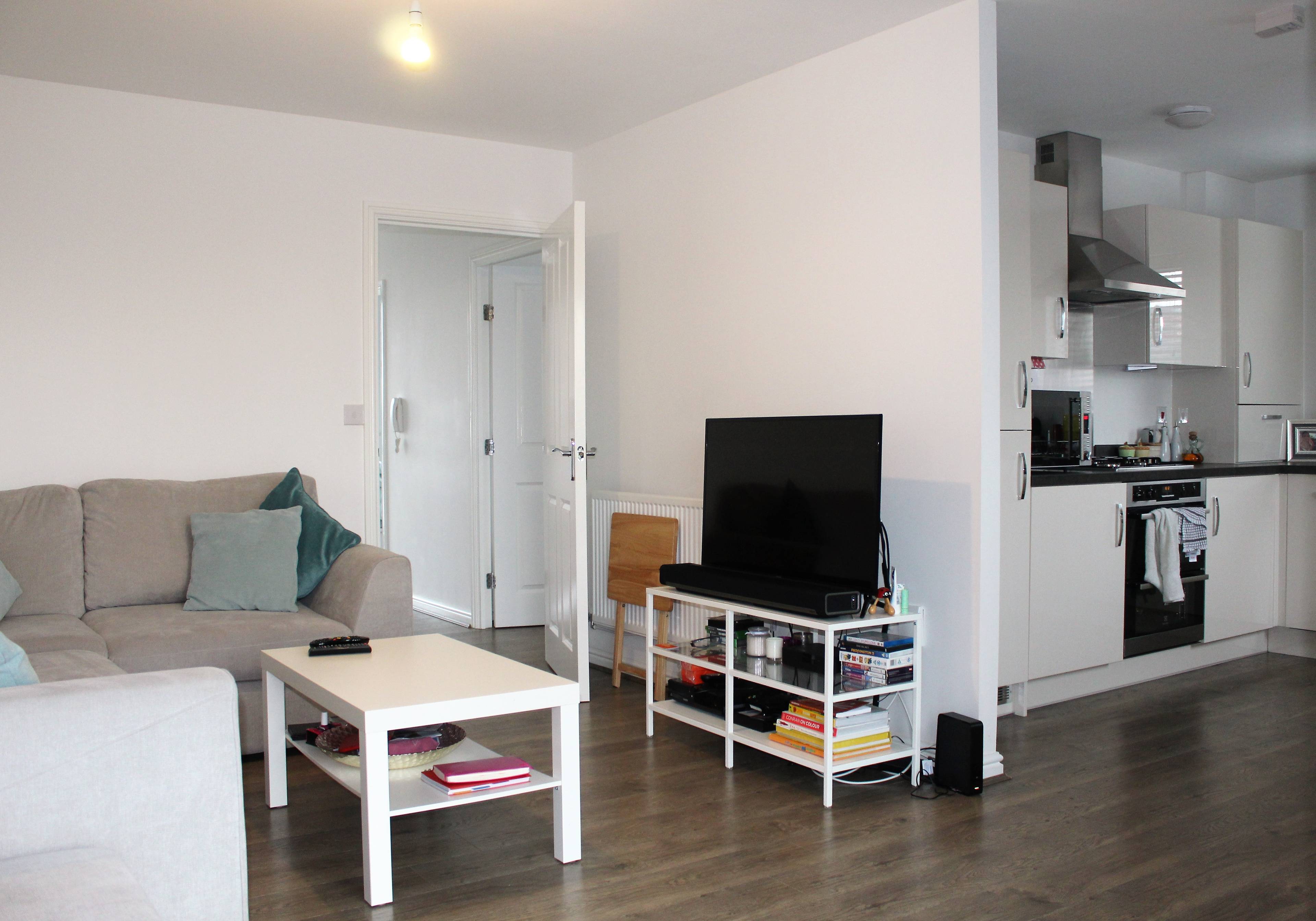 Lounge / Kitchen