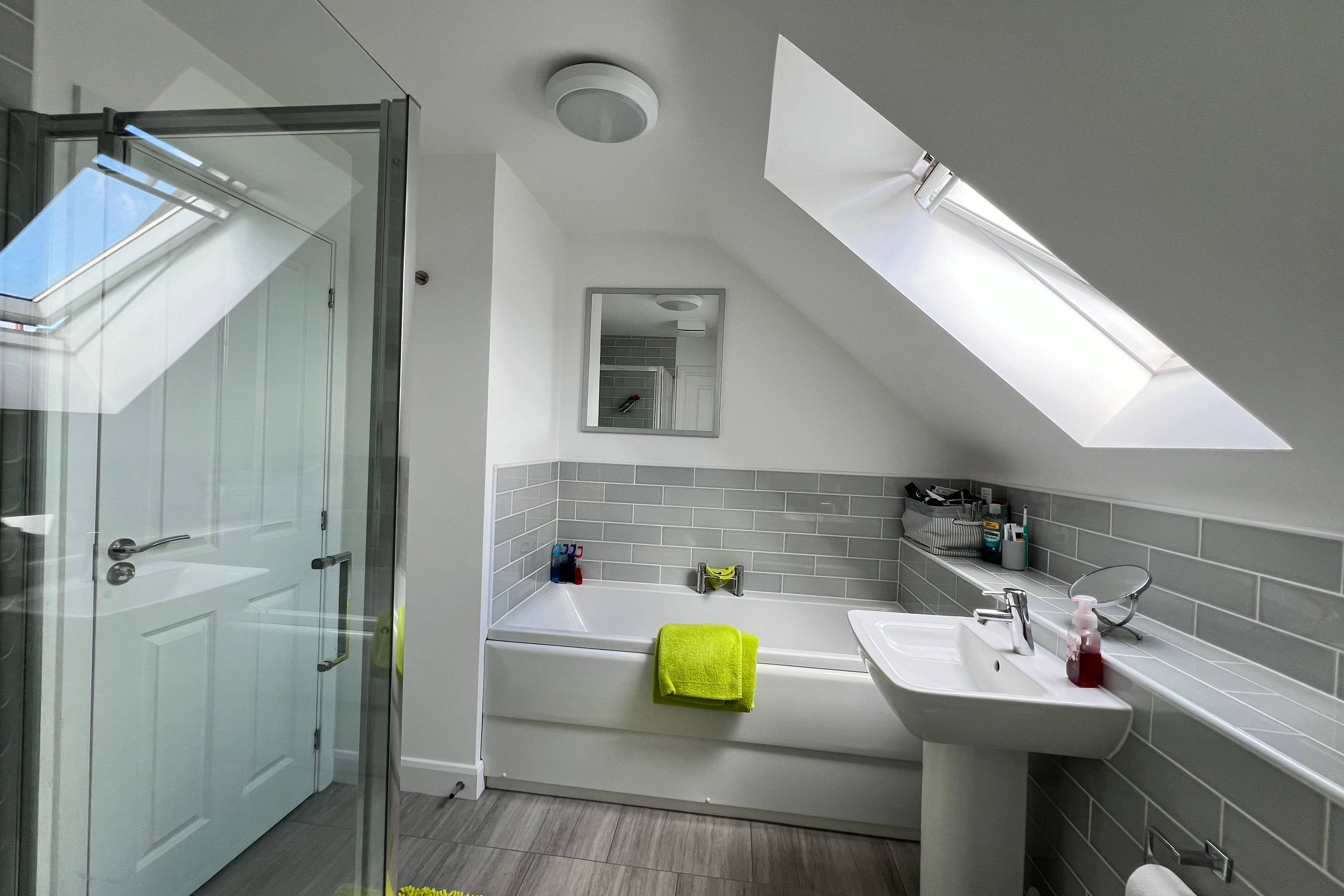 Jack & Jill En-suite