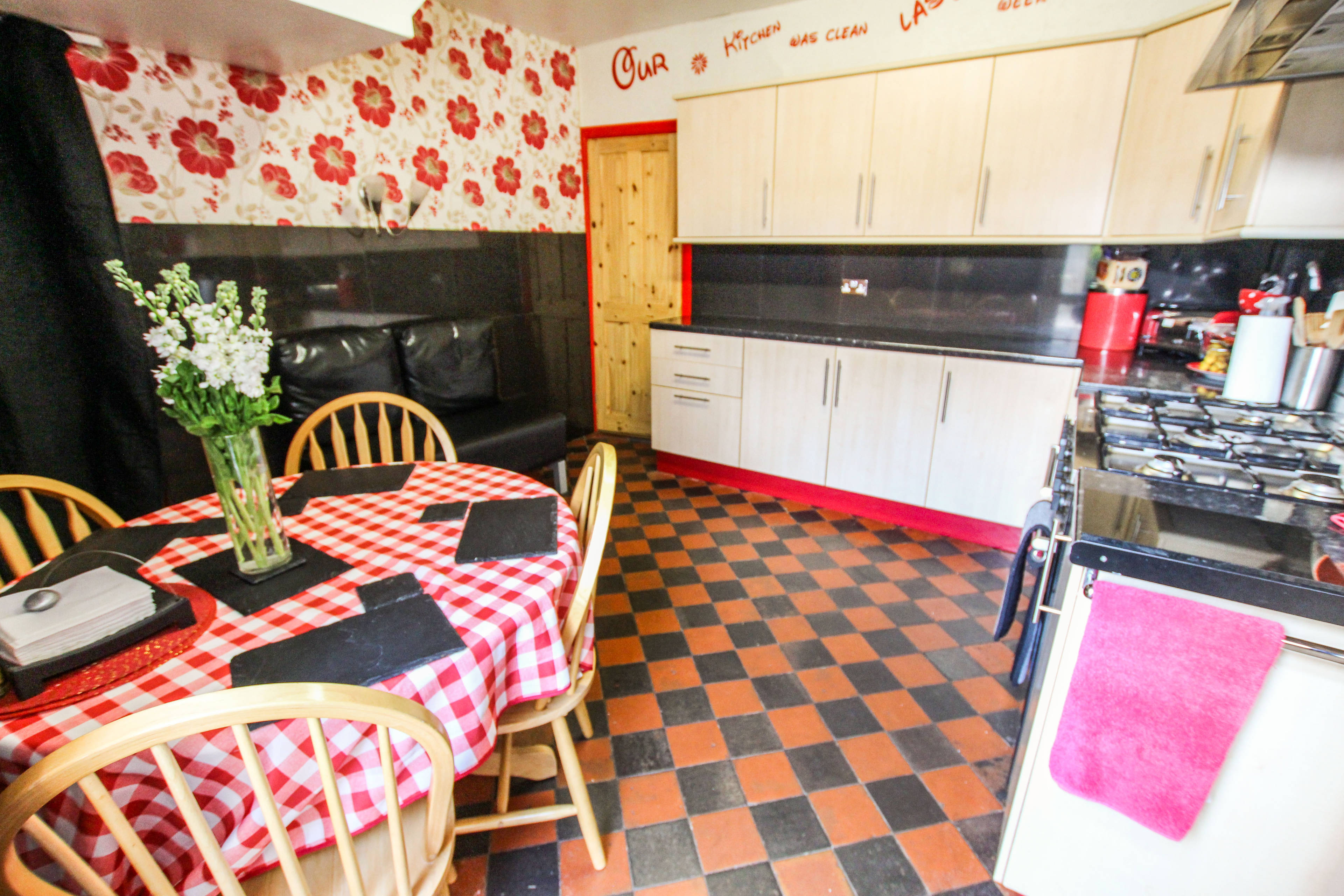 Kitchen/Dining Room