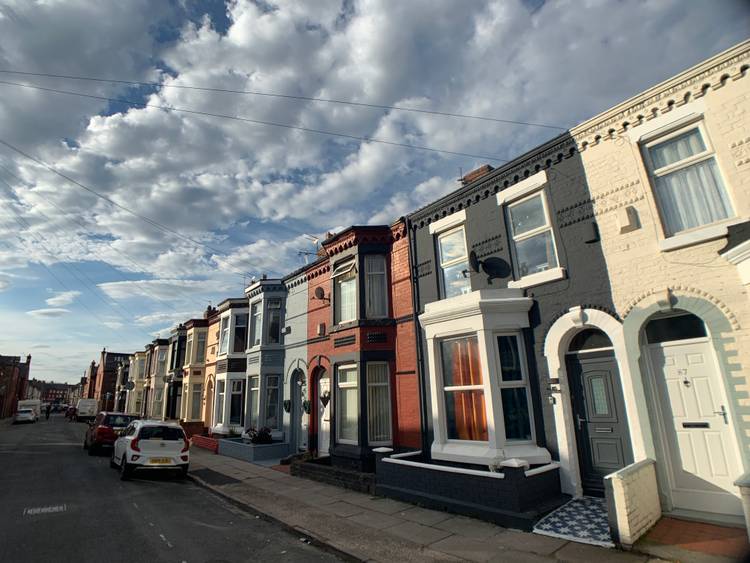 2 bedroom terraced house