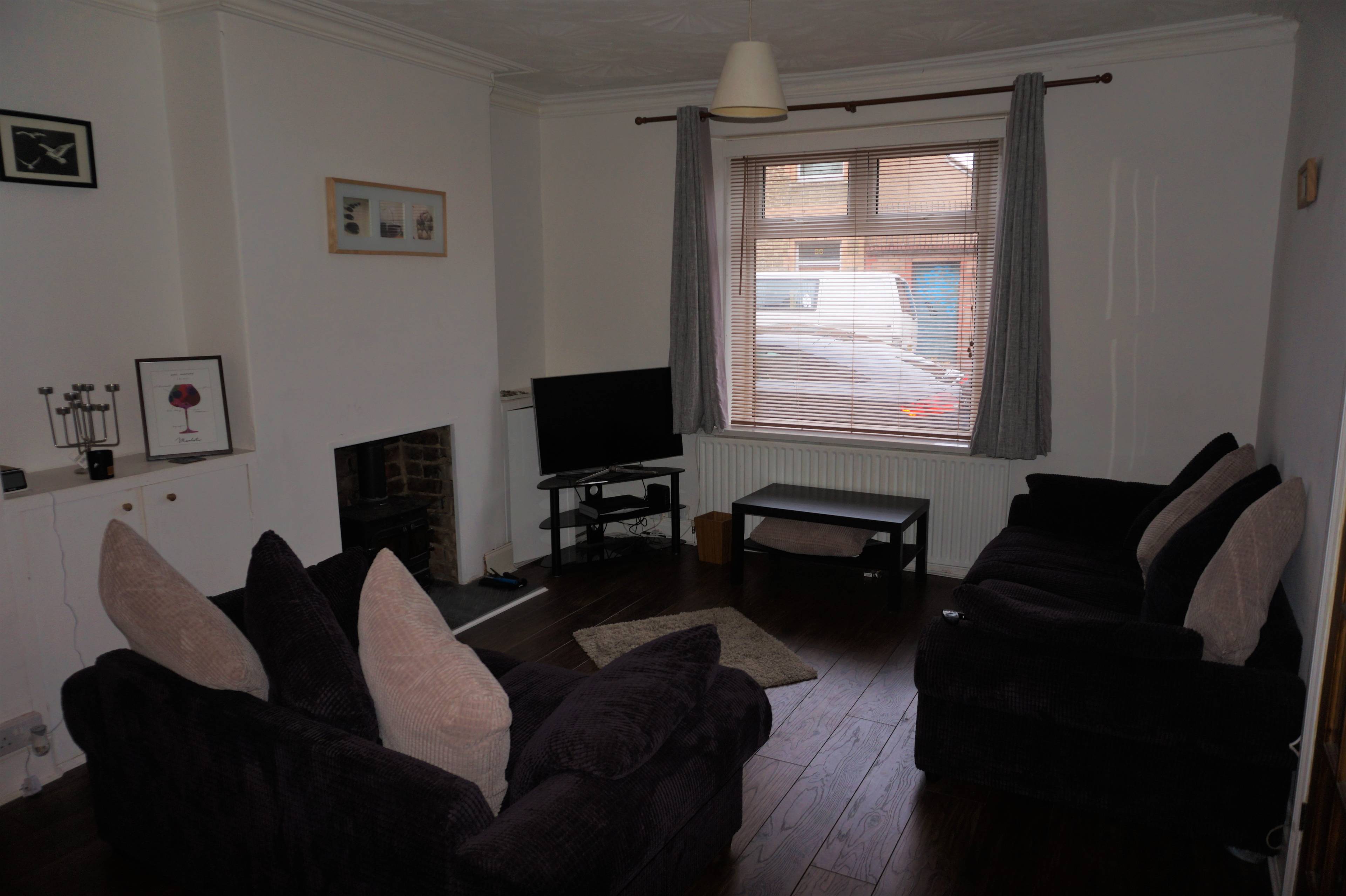 Lounge/Dining Room