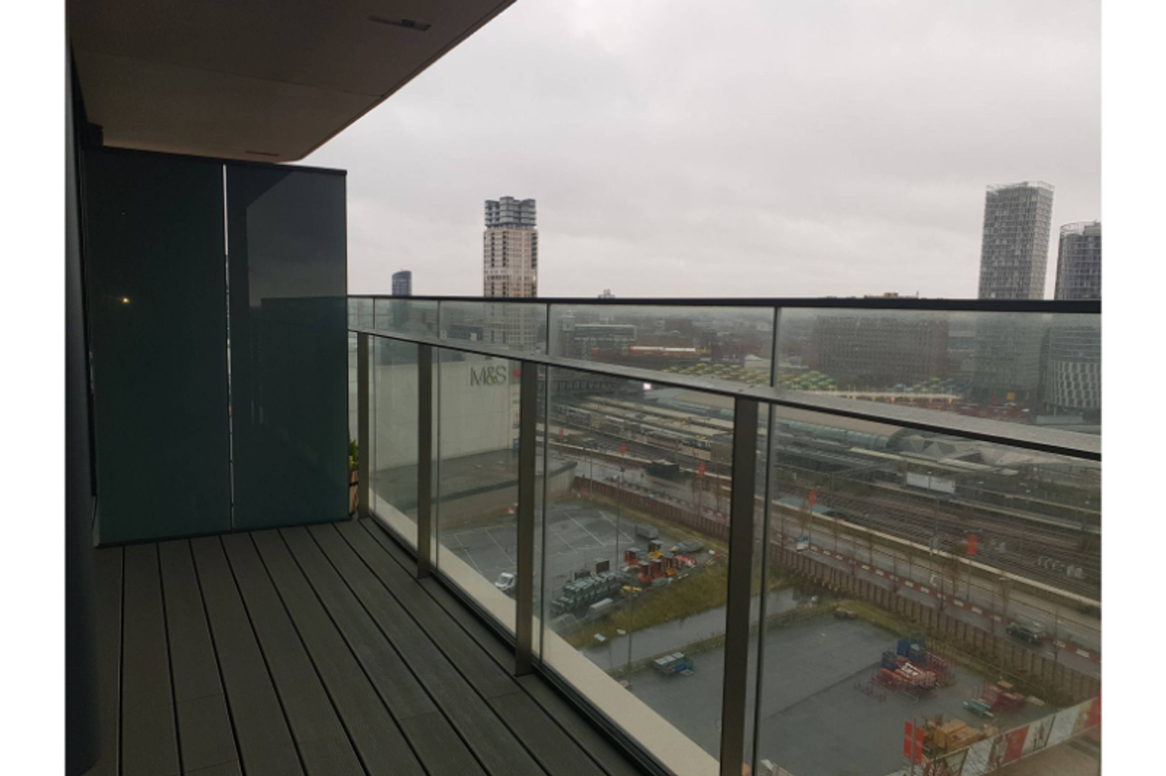 balcony