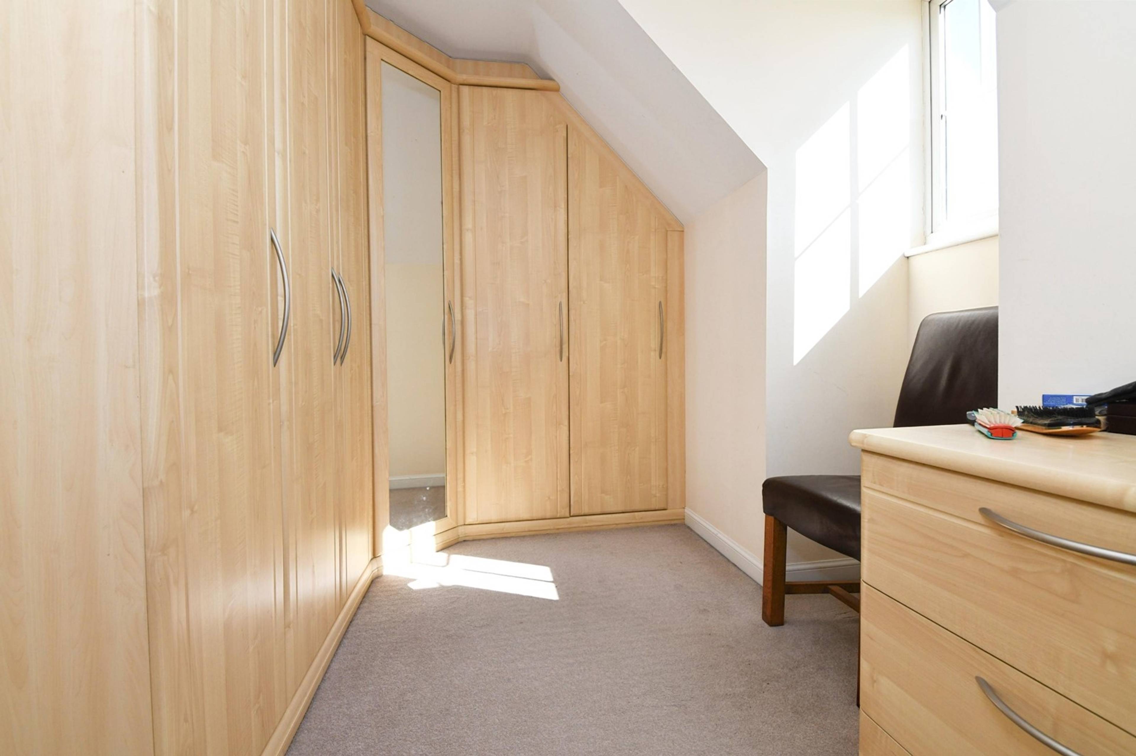 Dressing Room/Bed 5