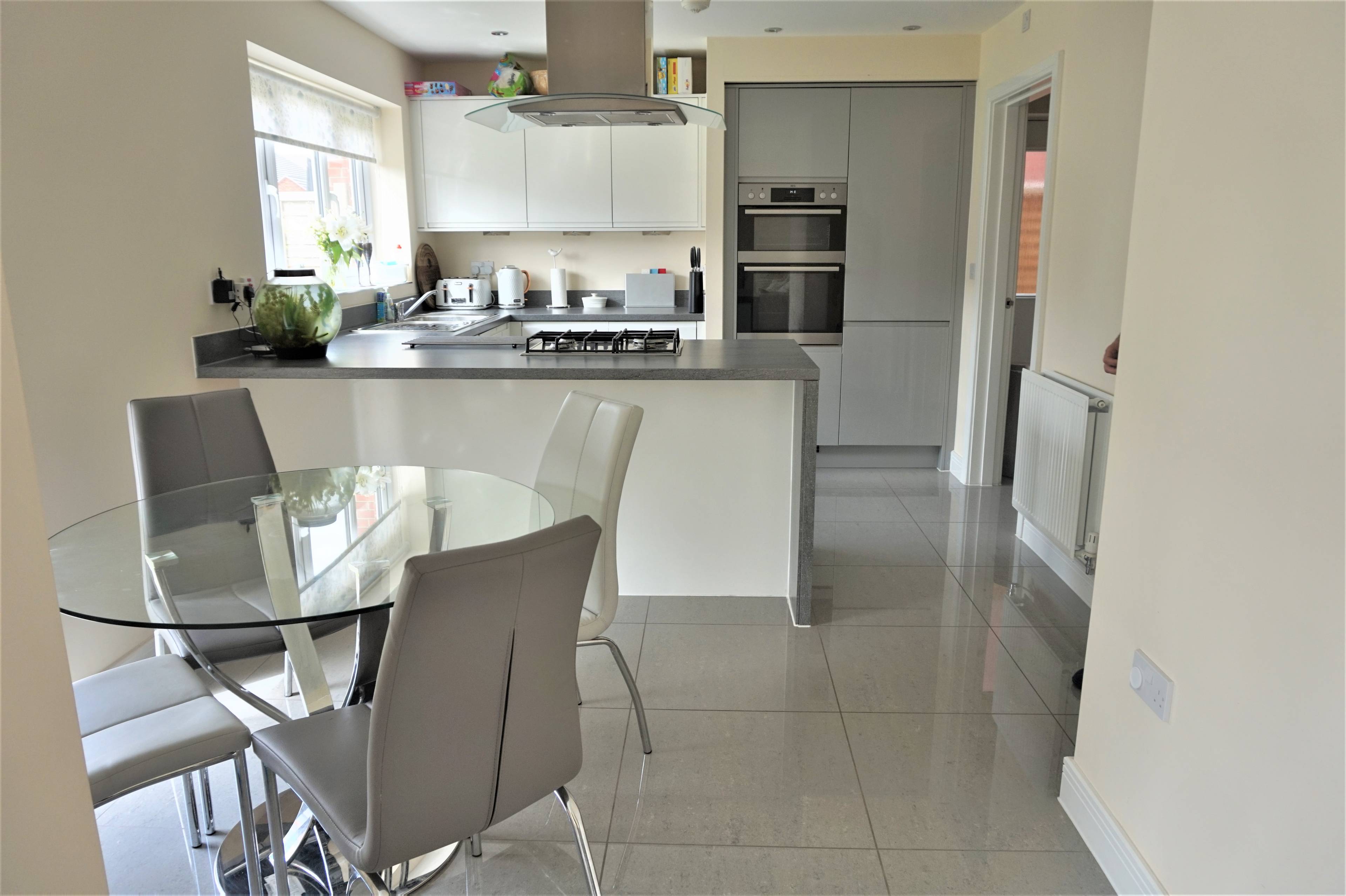Kitchen/Breakfast