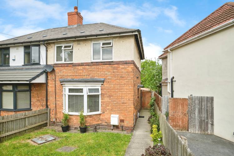 3 bedroom end of terrace house