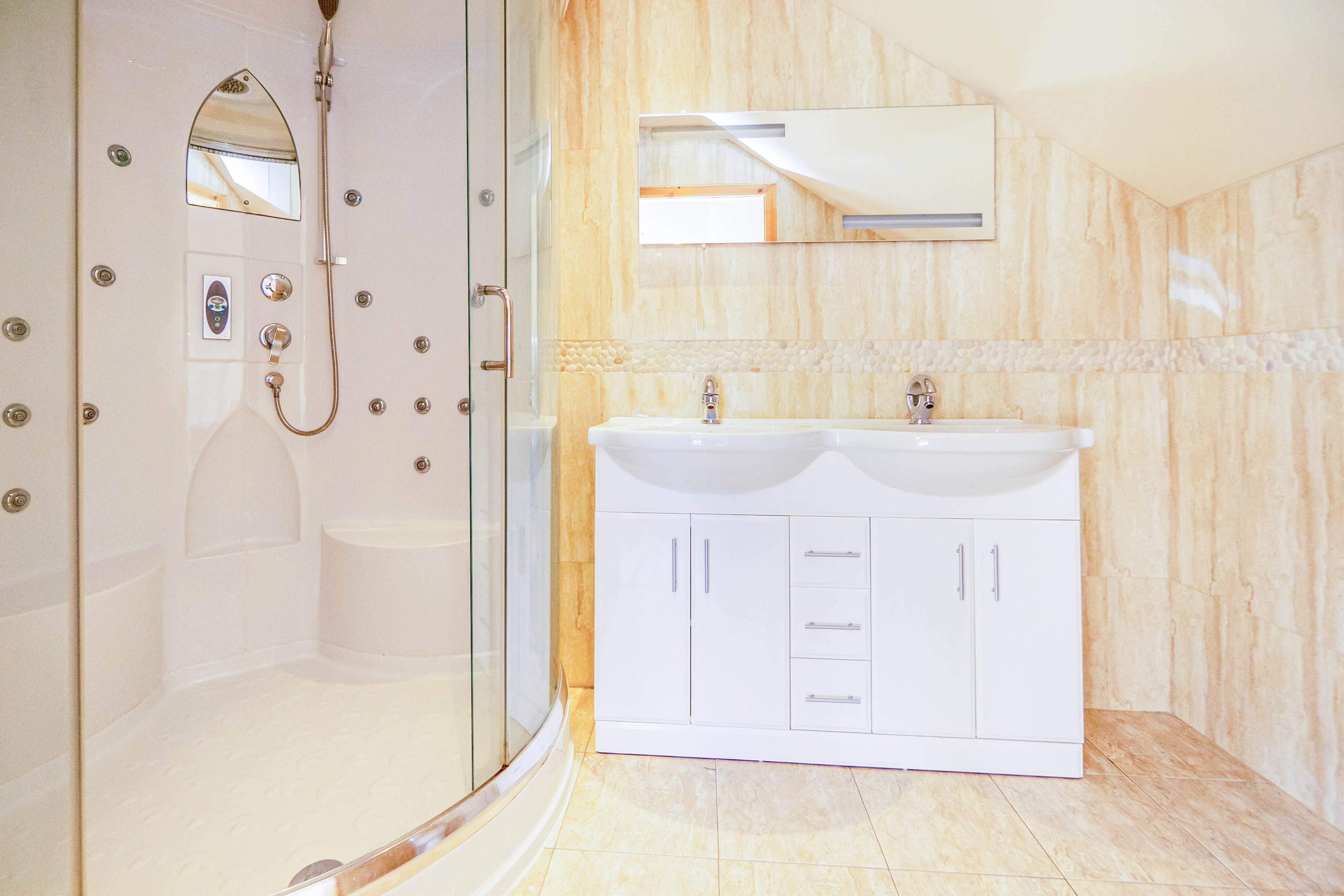 Master En-suite