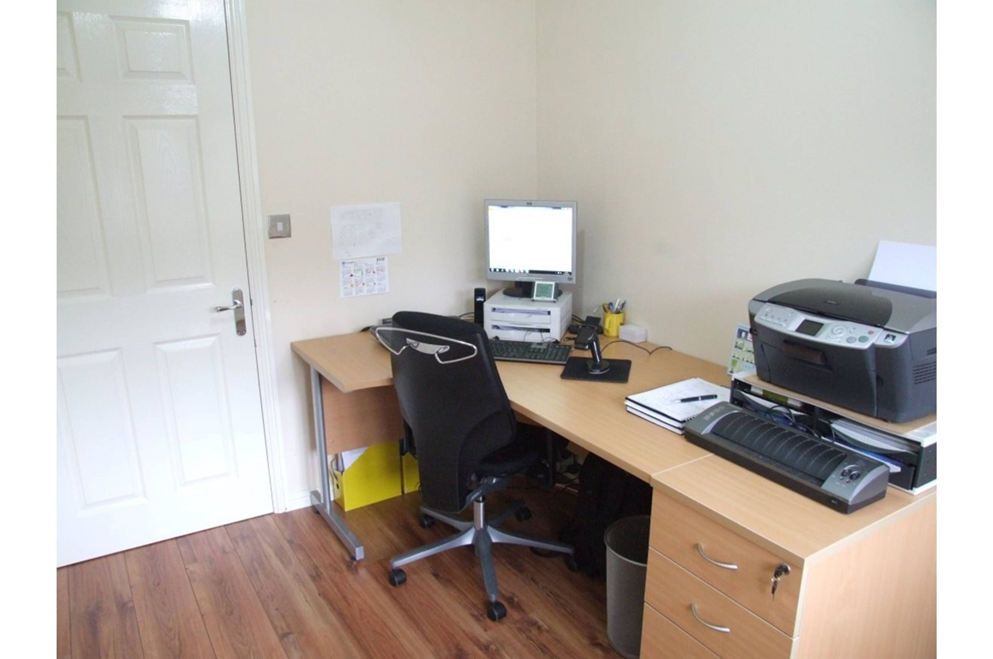 Study / Bedroom 5