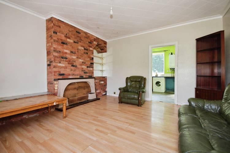 2 bedroom end of terrace house