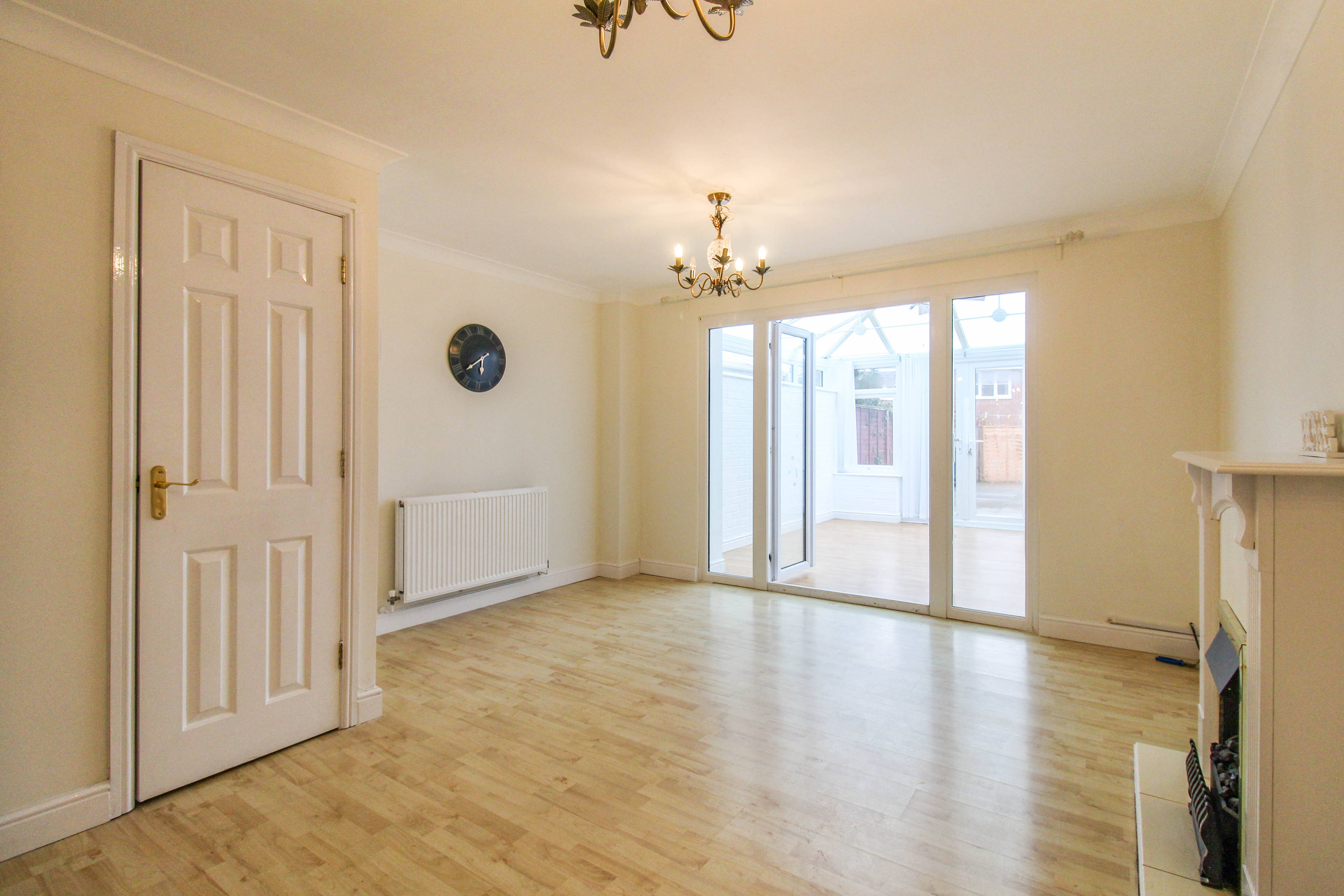 Lounge/Dining Room