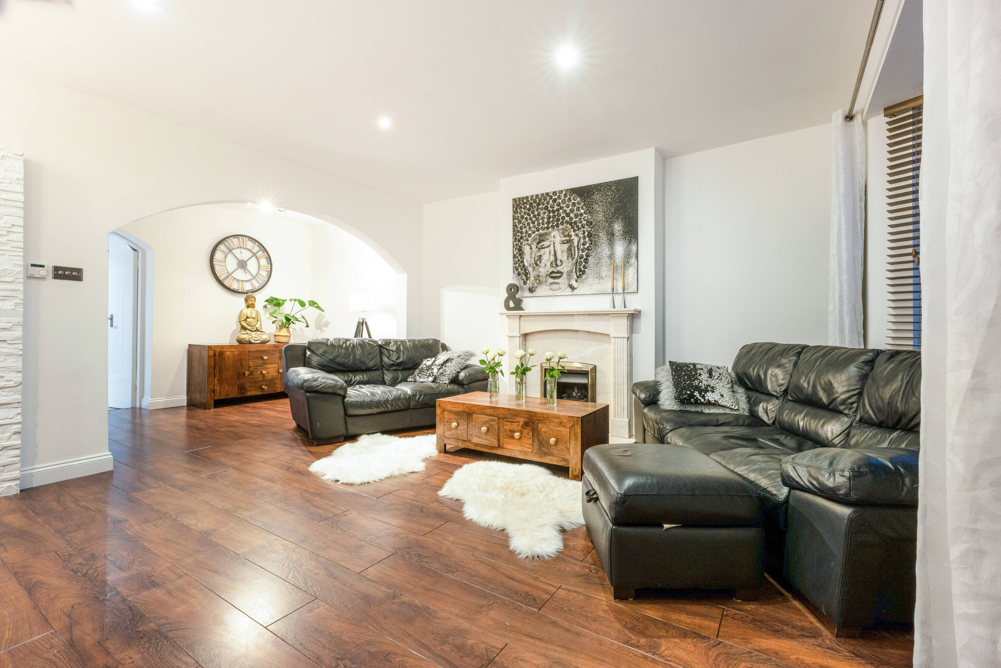 Lounge/Dining Room
