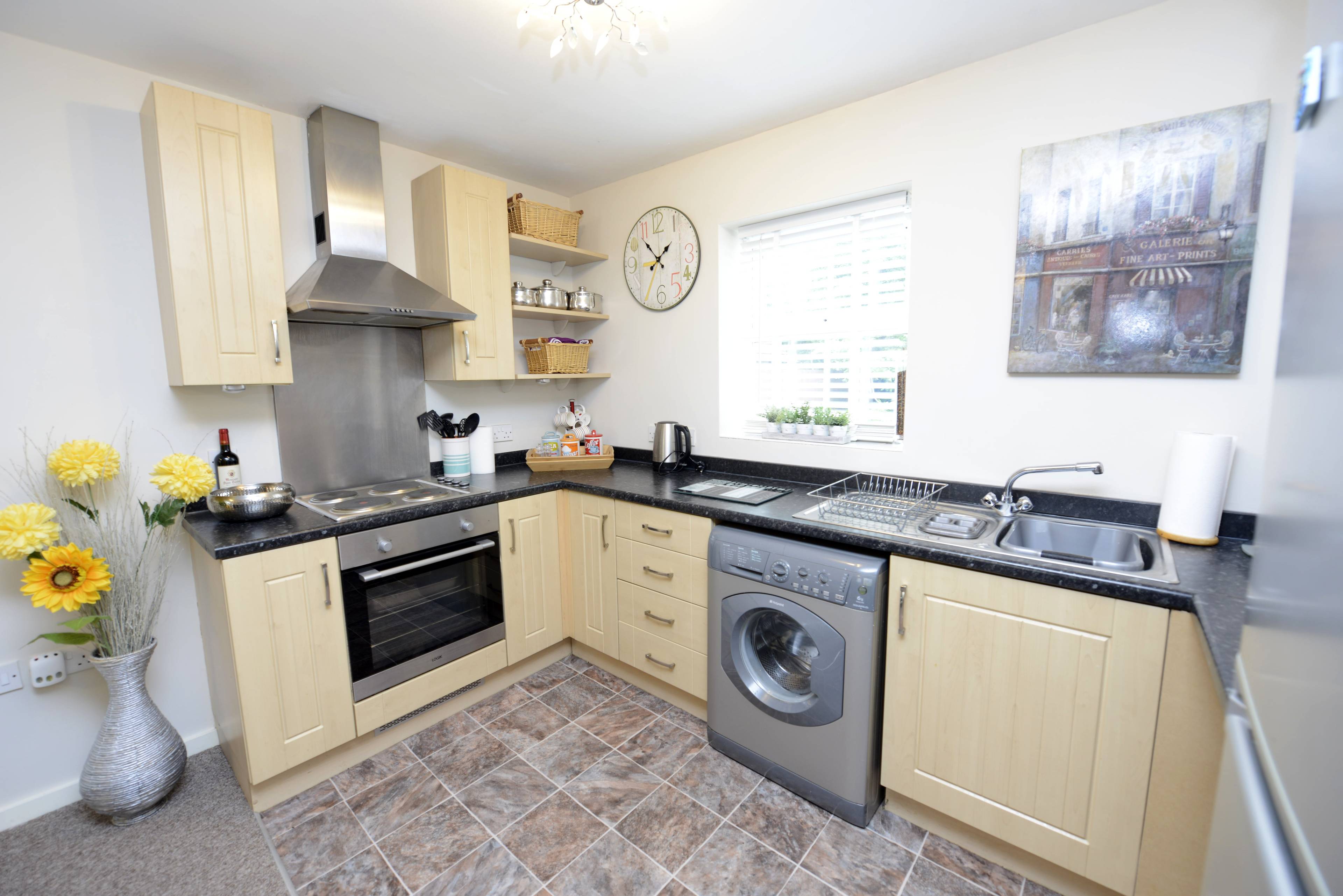 Lounge / Kitchen