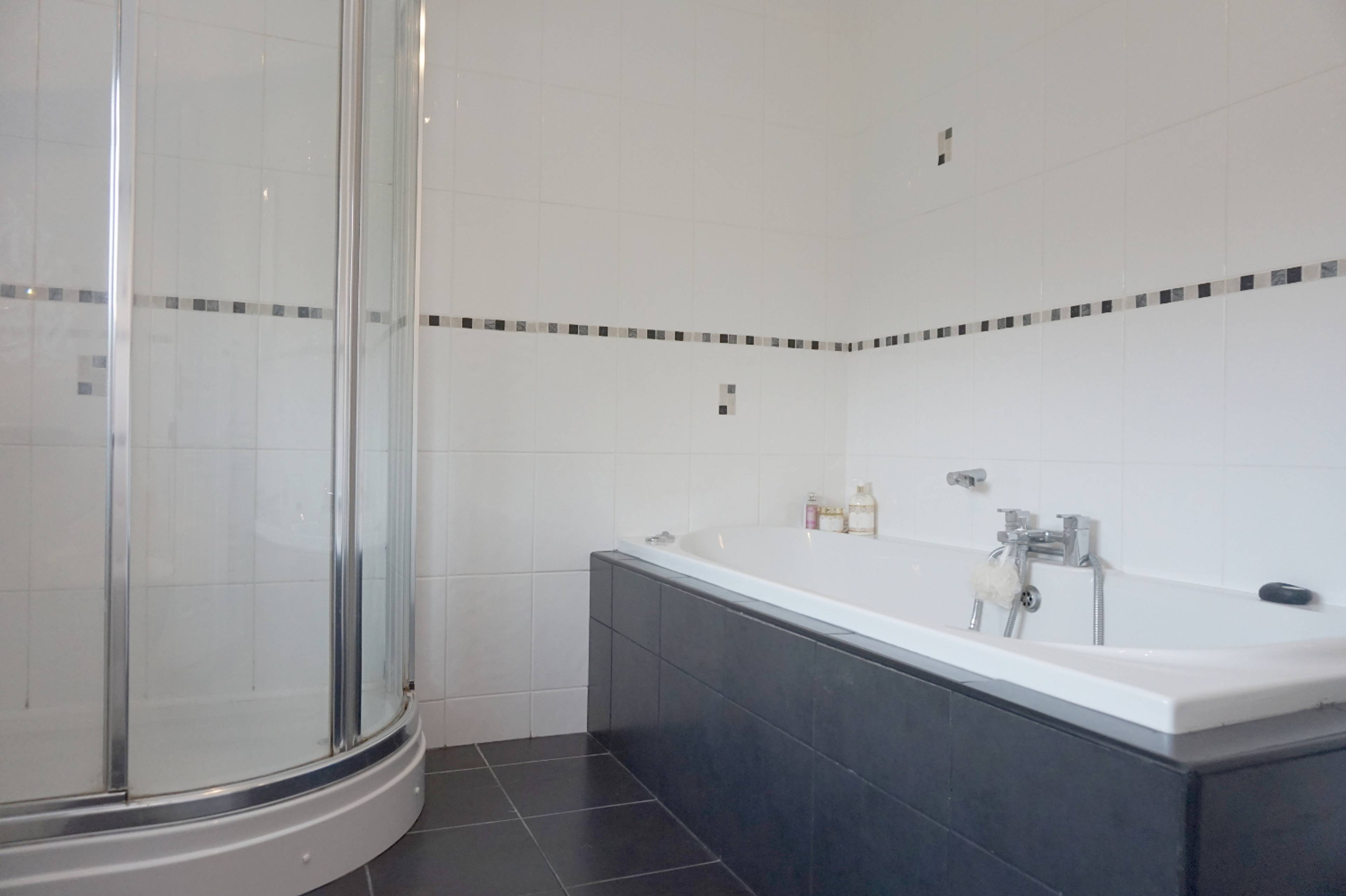 Master En-suite