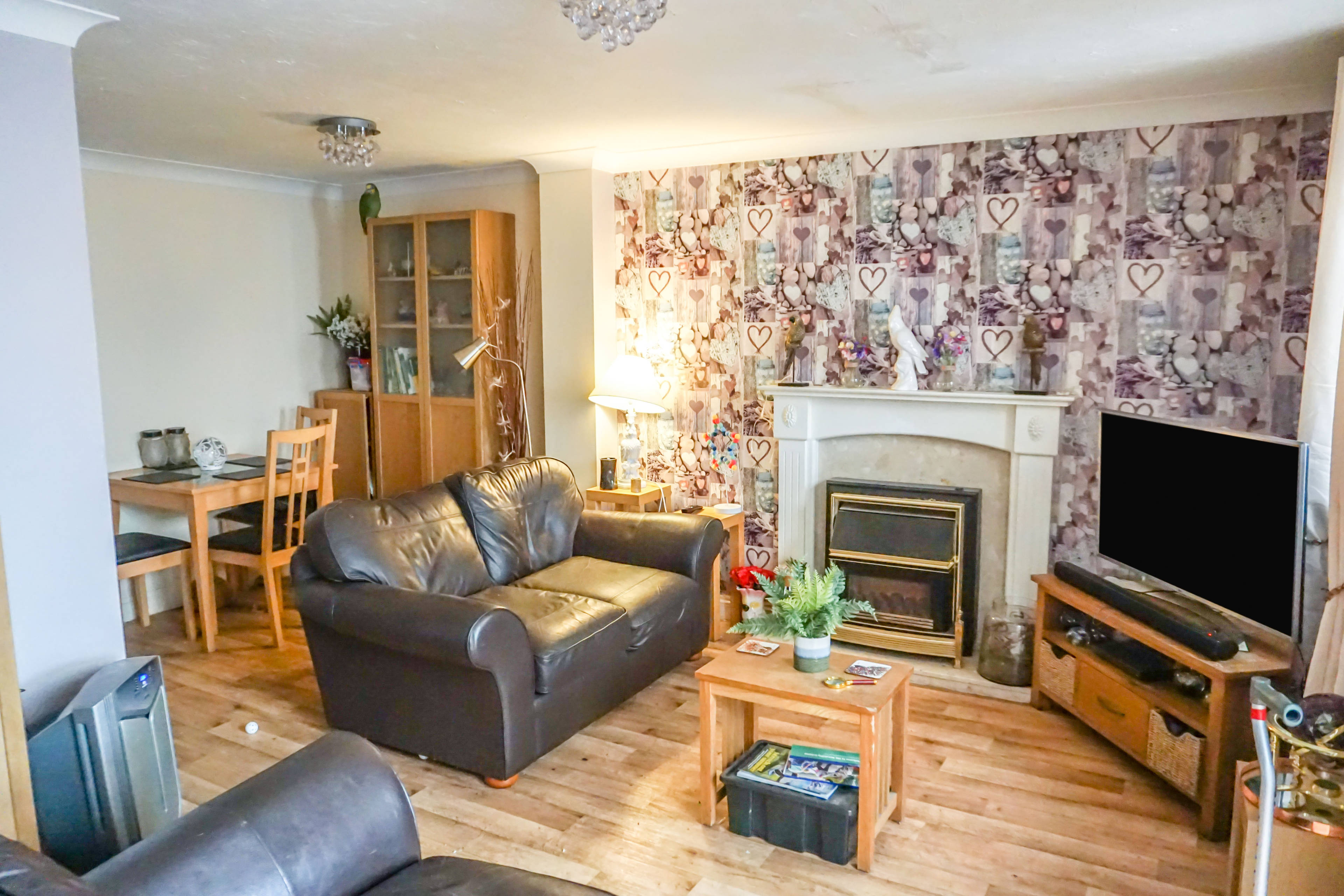Lounge/Dining Room