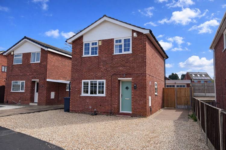 3 bedroom detached house