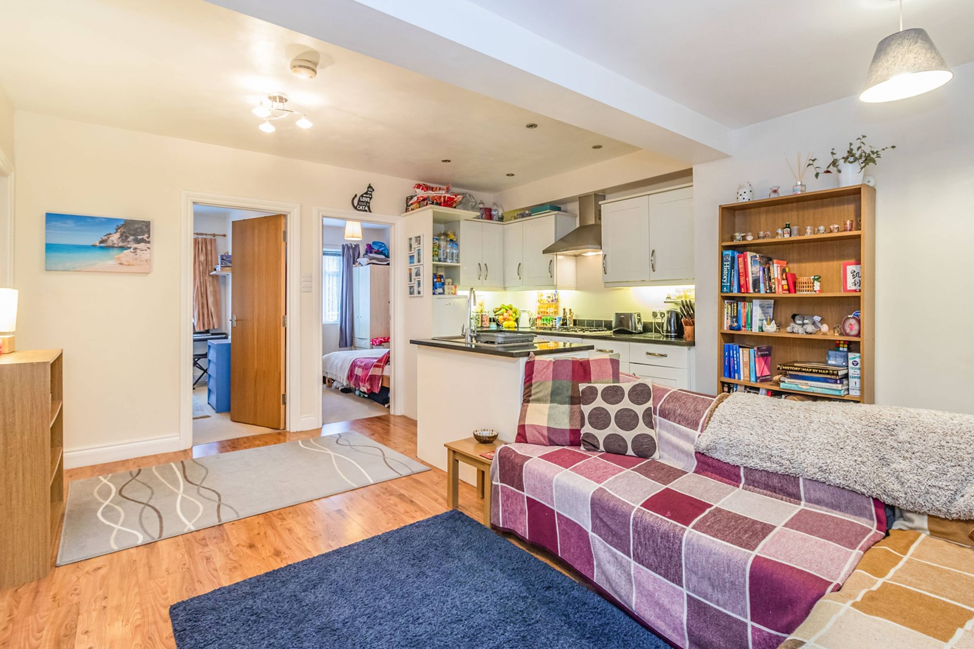 Lounge / Kitchen