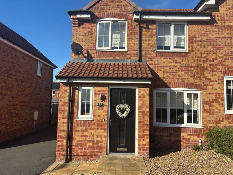 3 bedroom semi-detached house