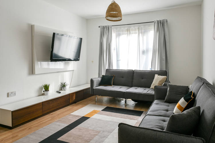 2 bedroom apartment