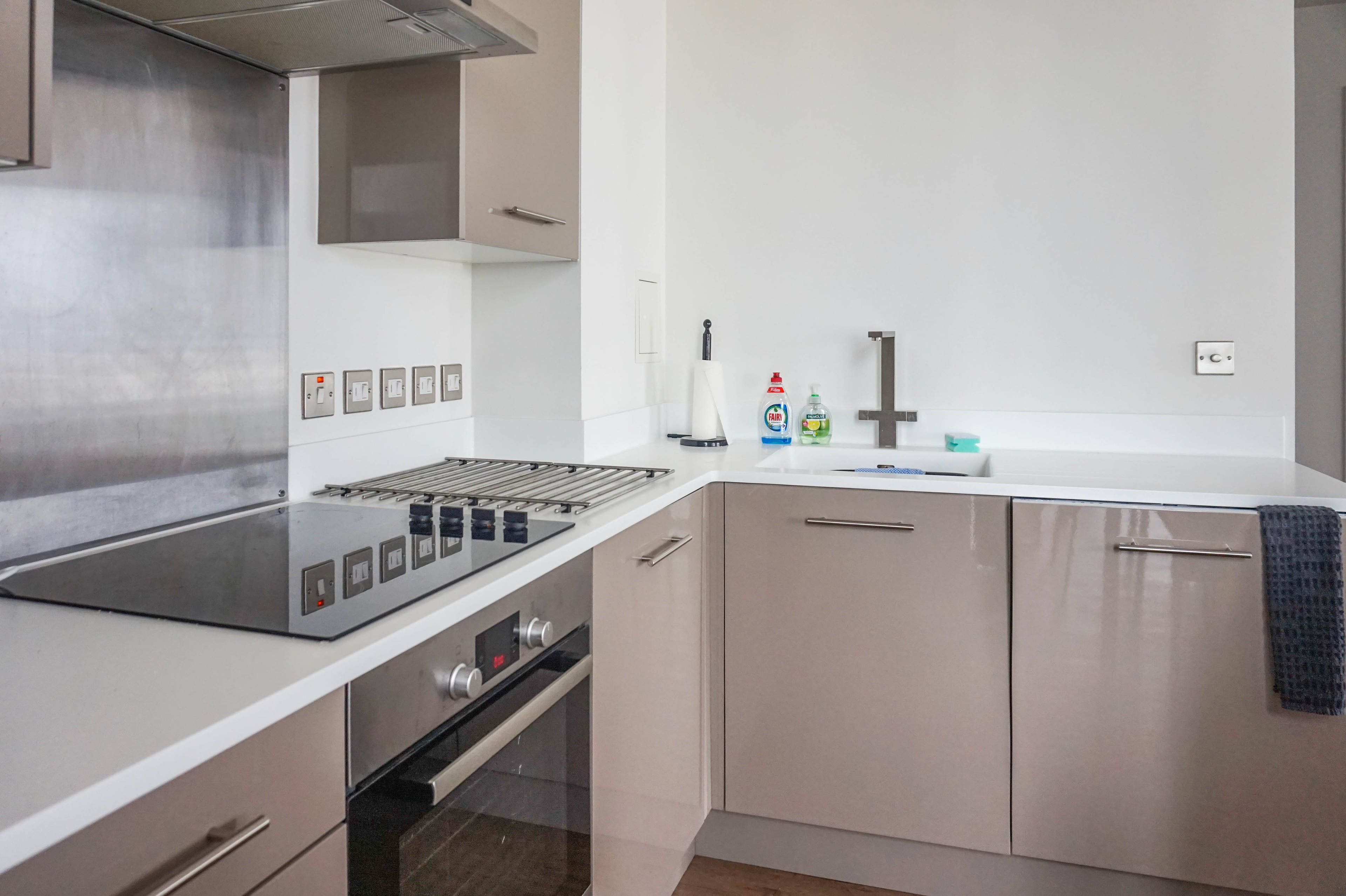 Lounge / Kitchen