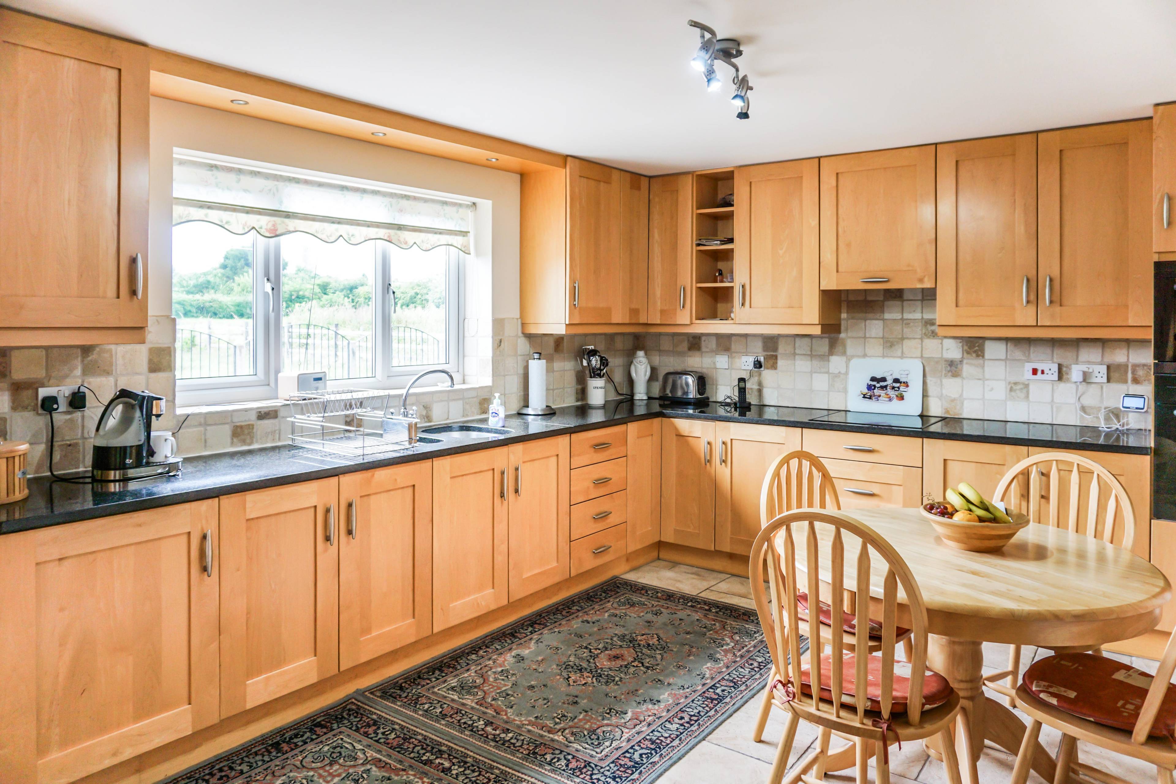 Kitchen/Breakfast