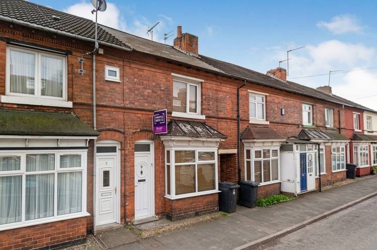 2 bedroom terraced house