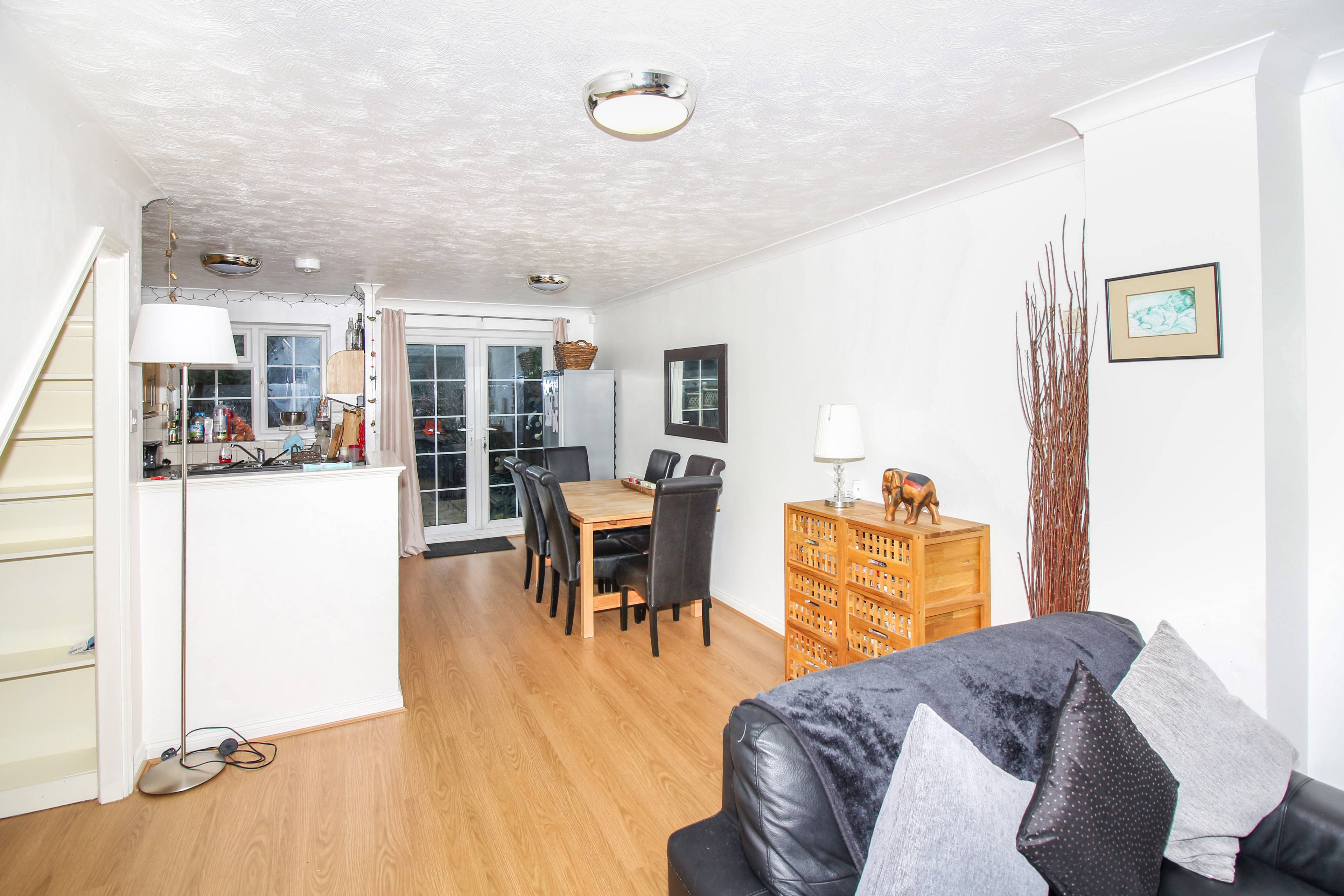 Lounge / Kitchen