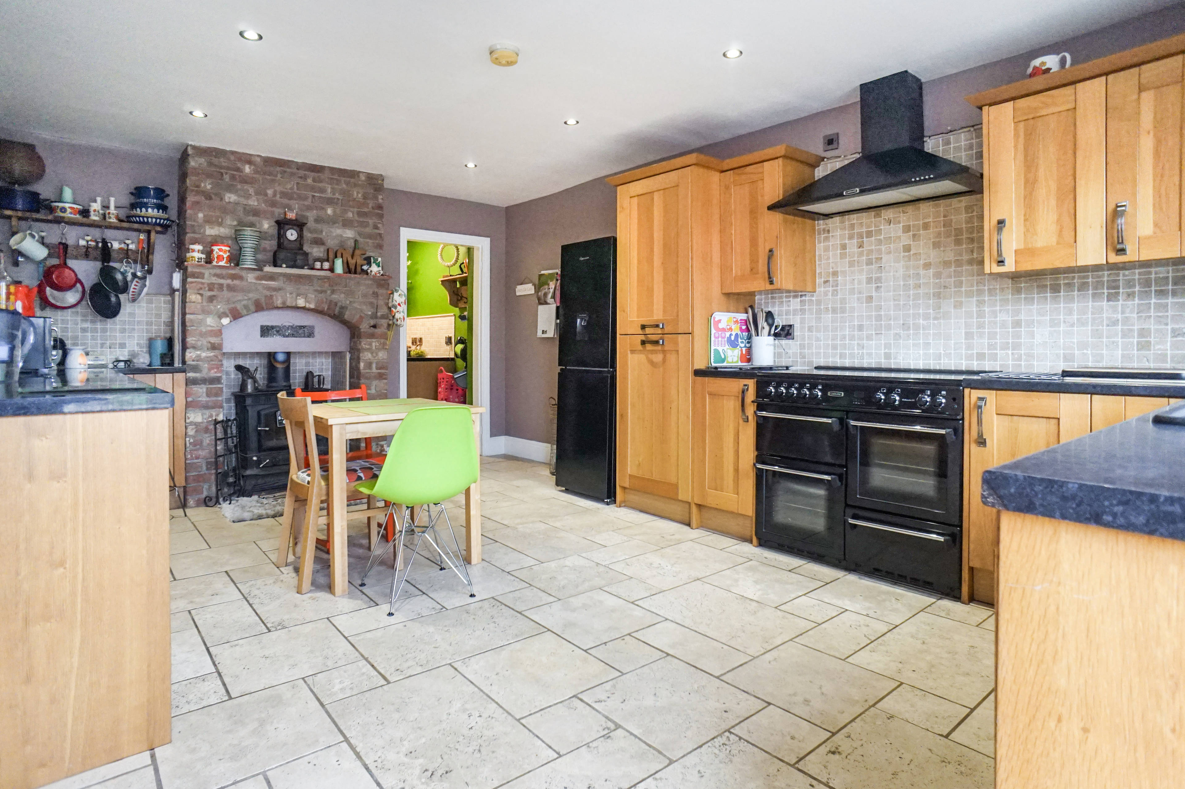 Kitchen/Breakfast