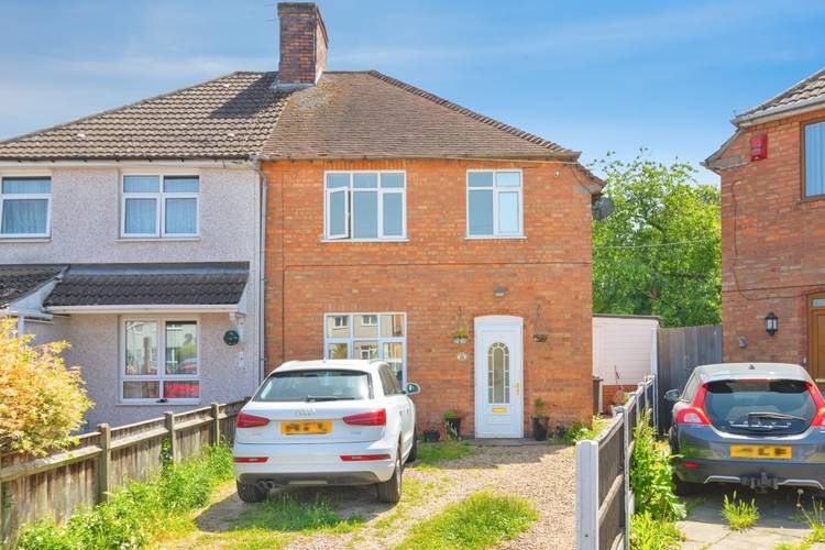 3 bedroom semi-detached house