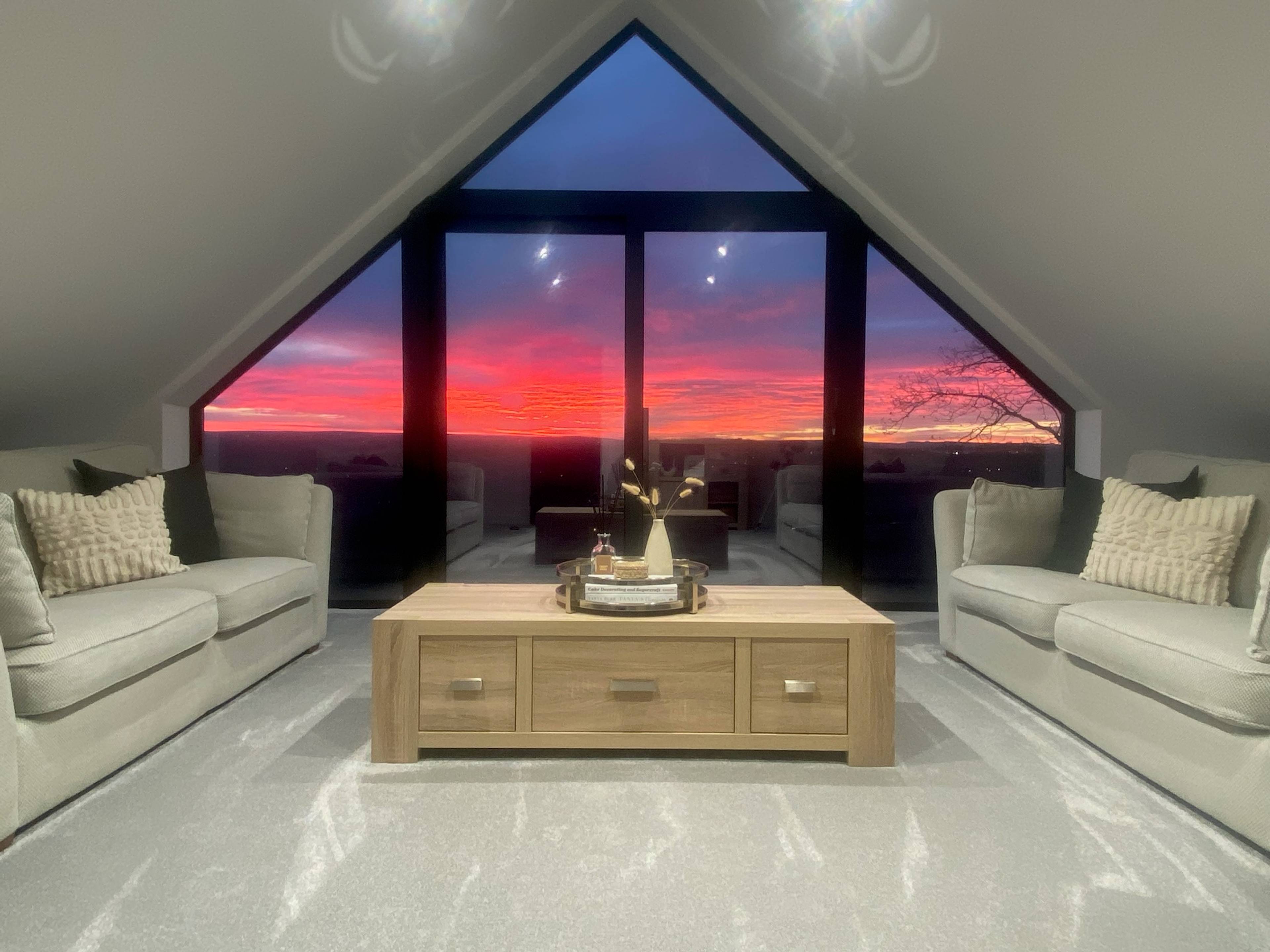 Bedroom/Lounge