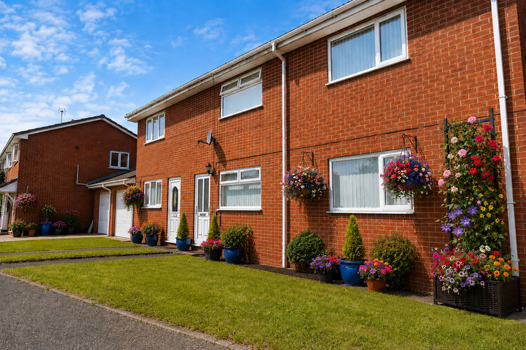 4 bedroom semi-detached house