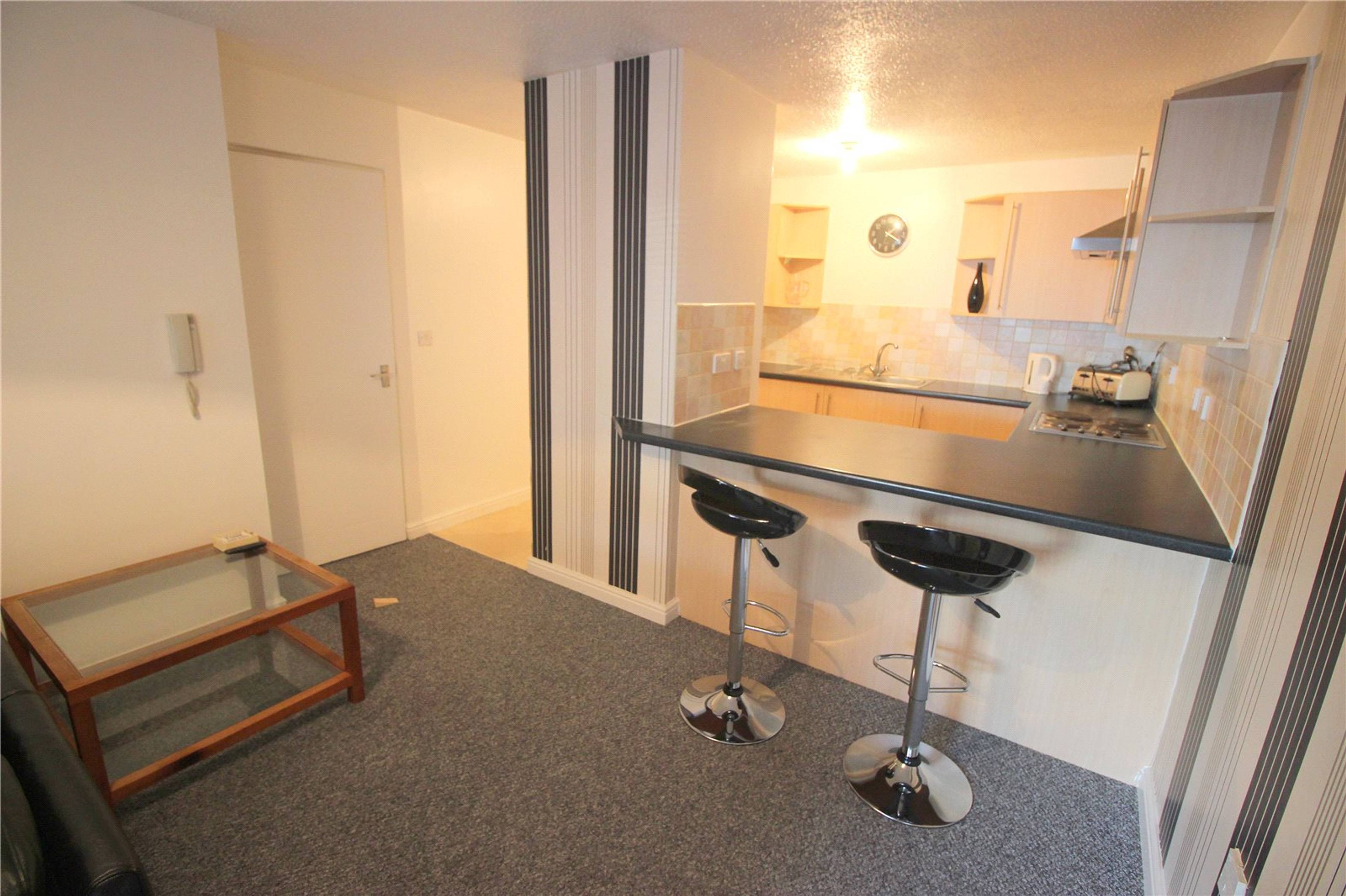 Lounge / Kitchen