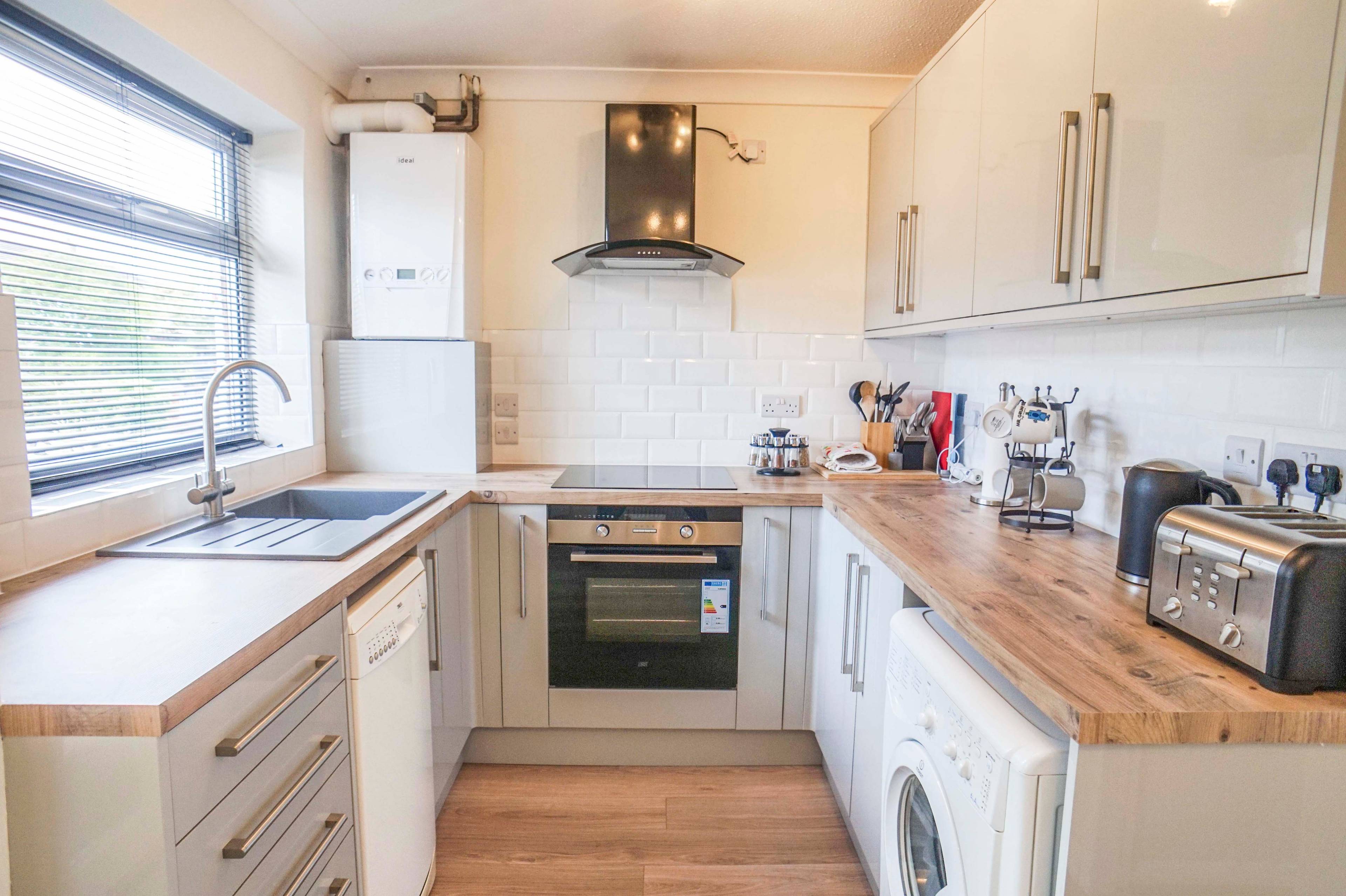 Kitchen/Breakfast
