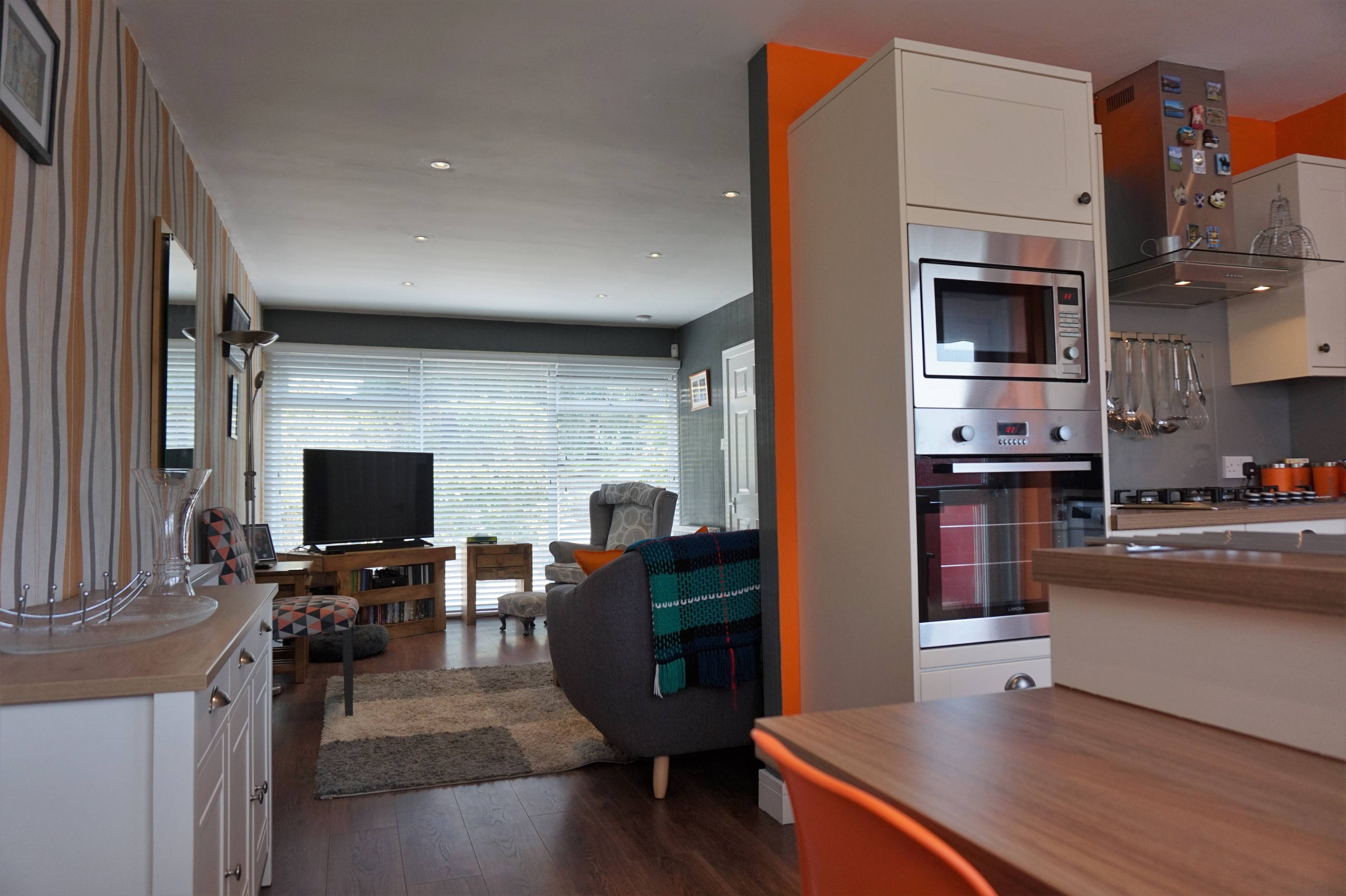Lounge / Kitchen
