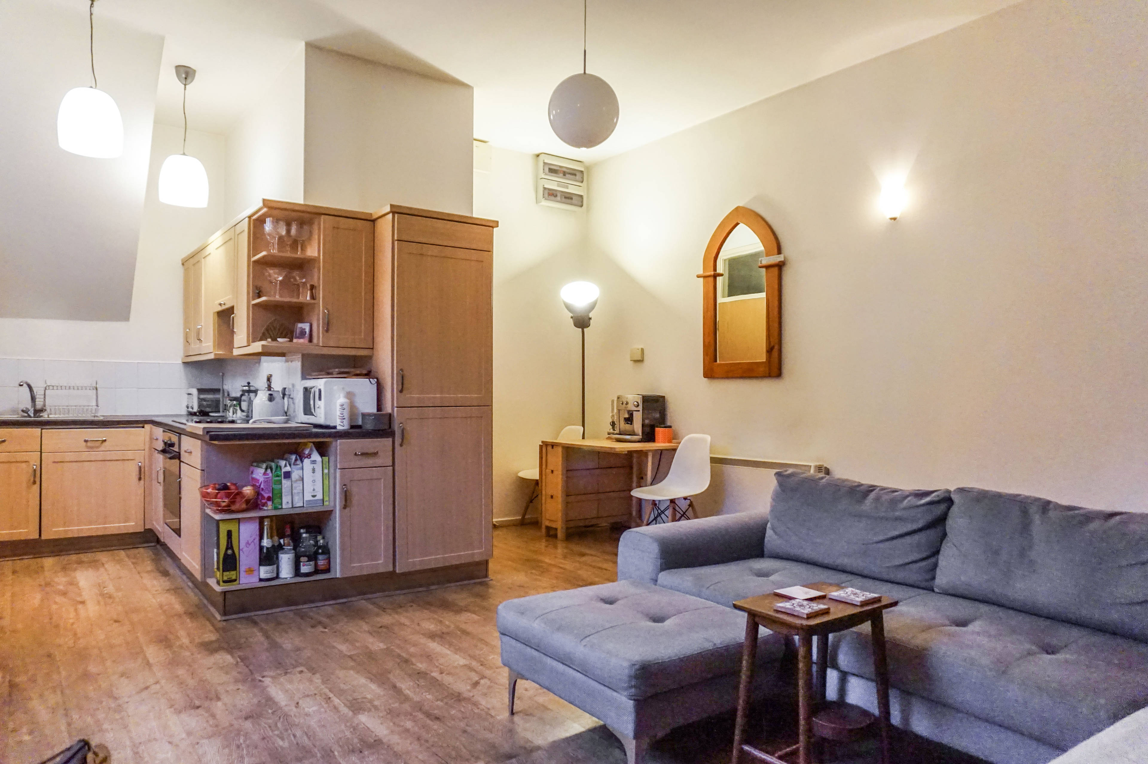 Lounge / Kitchen