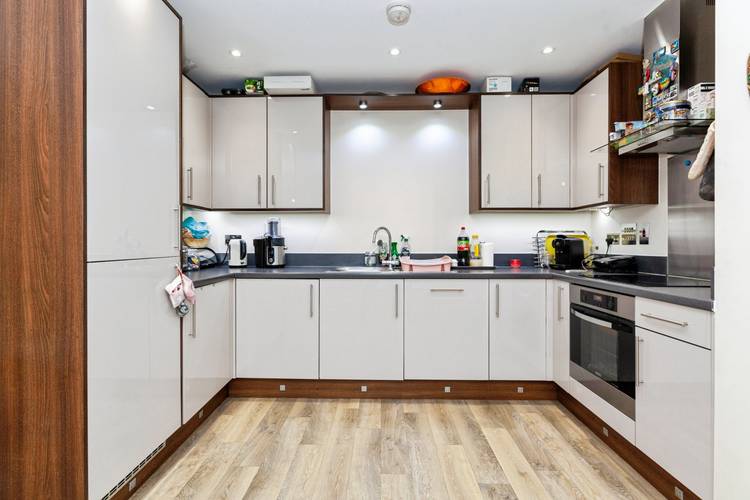 2 bedroom apartment