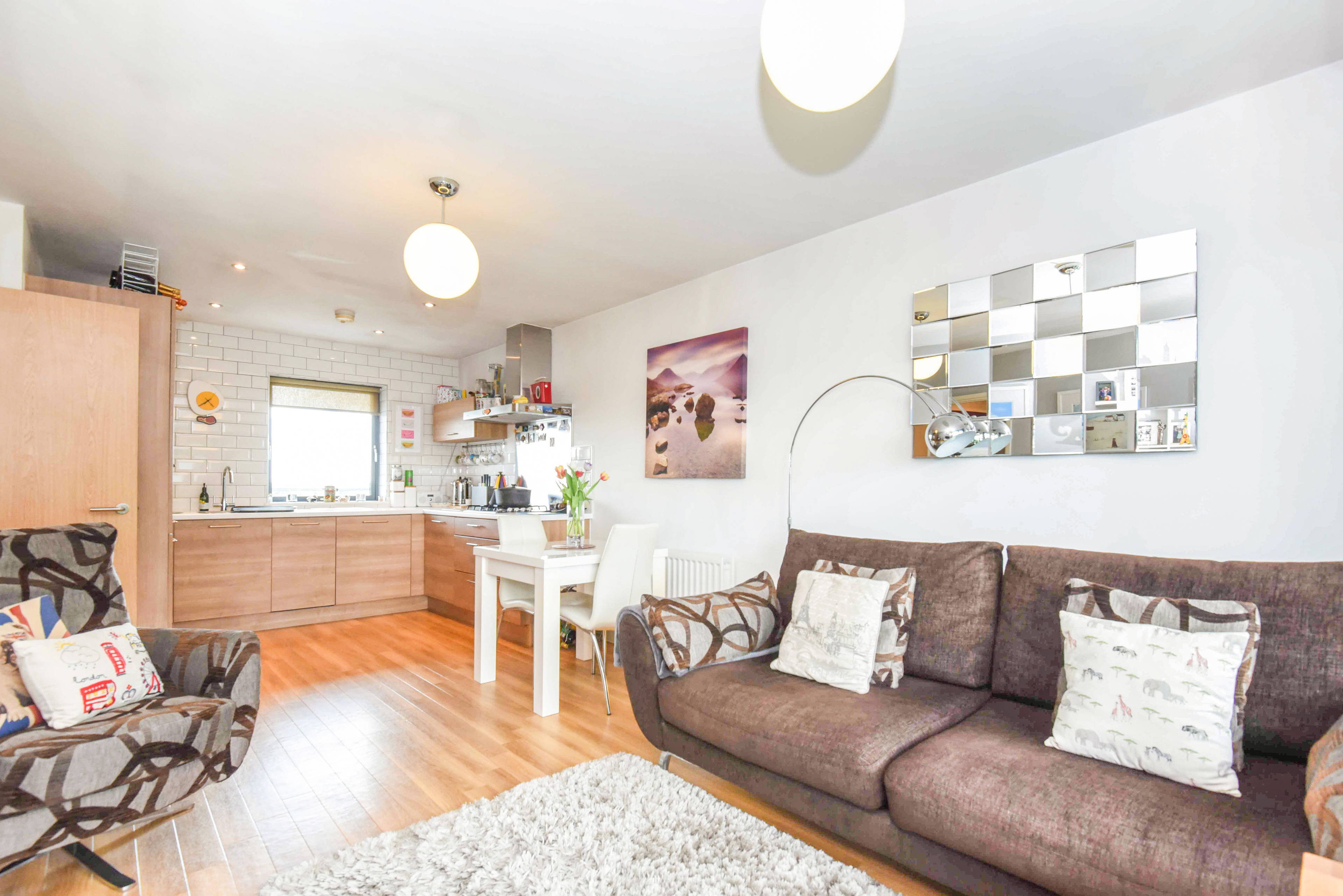 Lounge / Kitchen