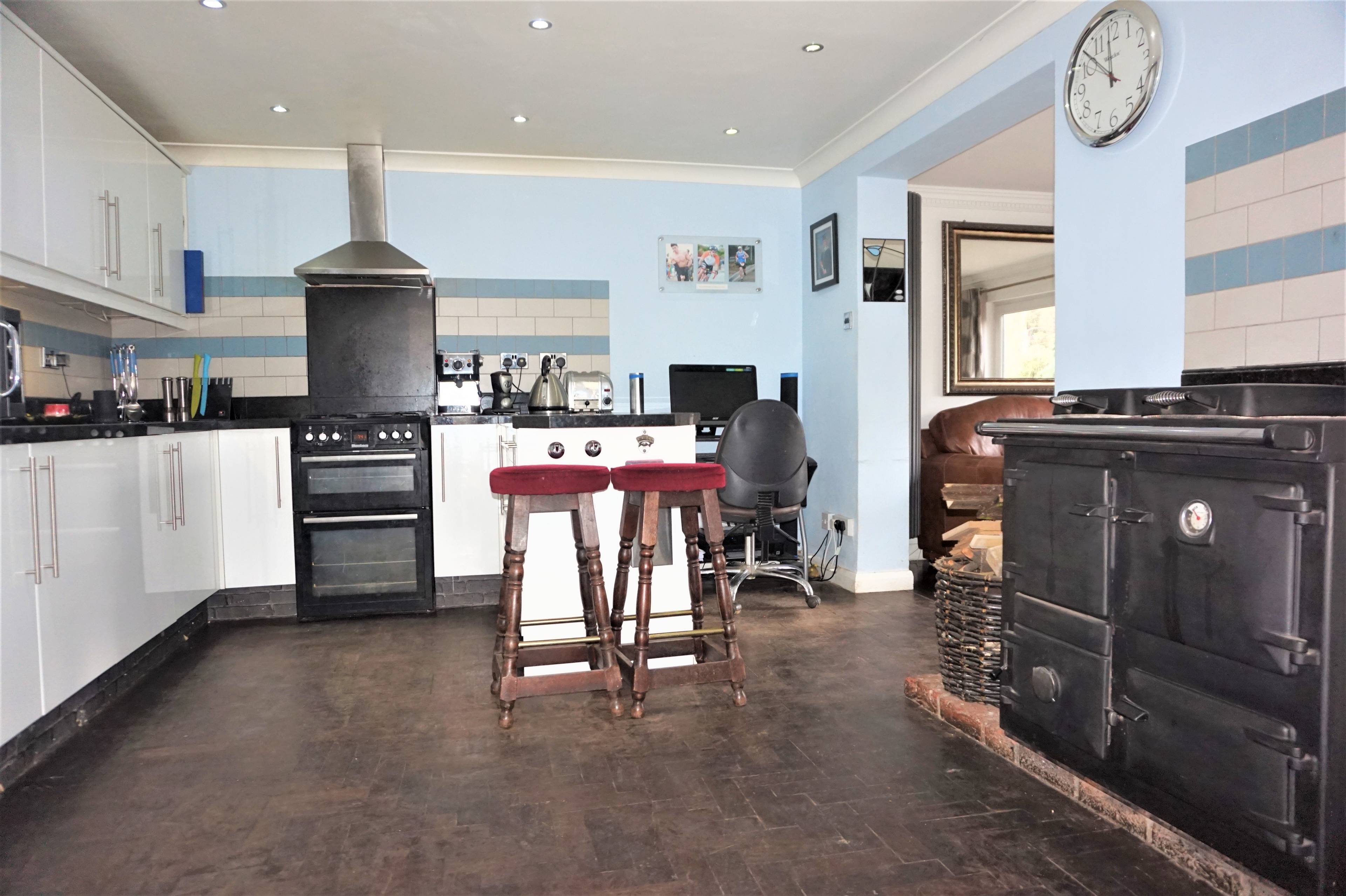 Kitchen / Breakfast