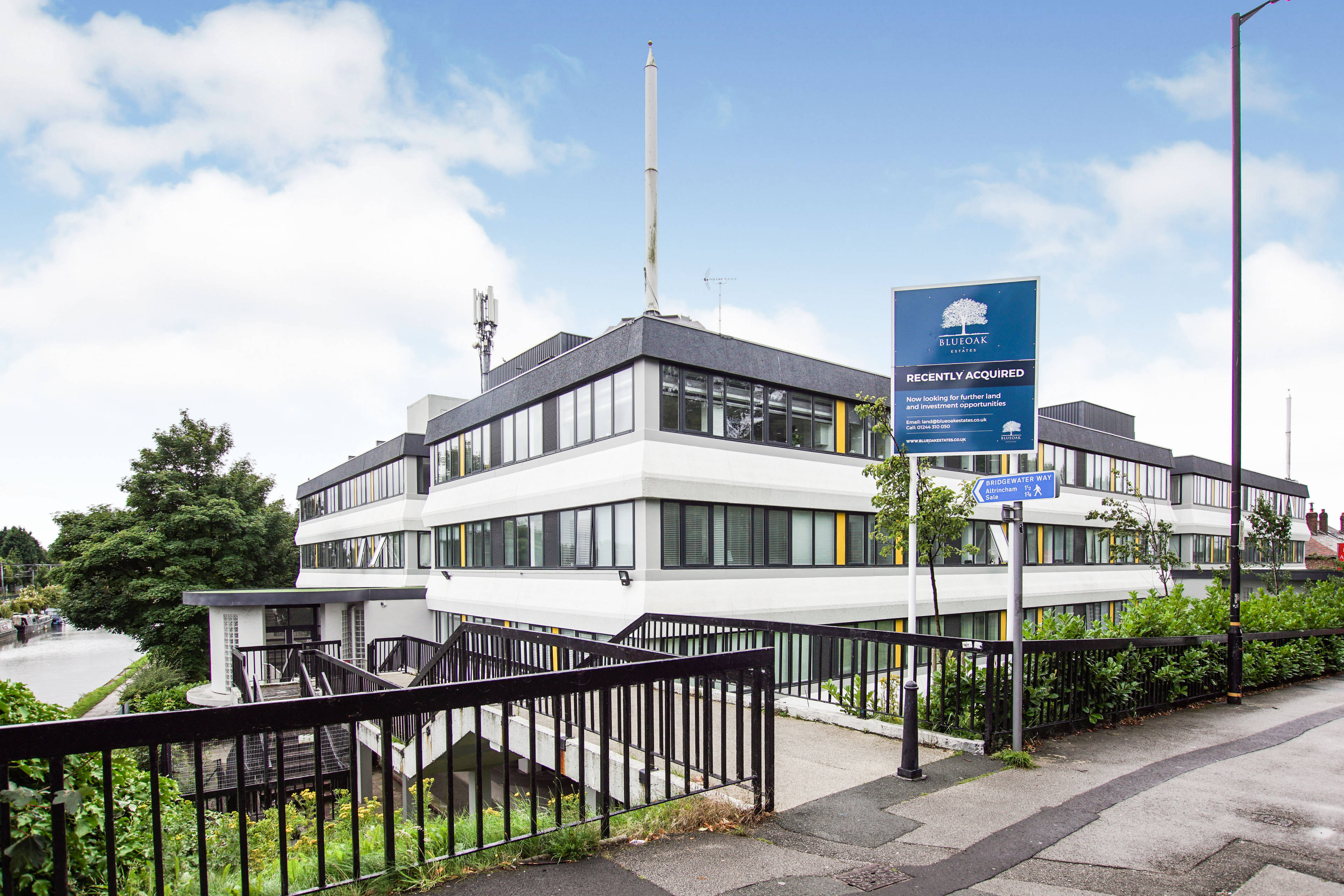 Site Front
