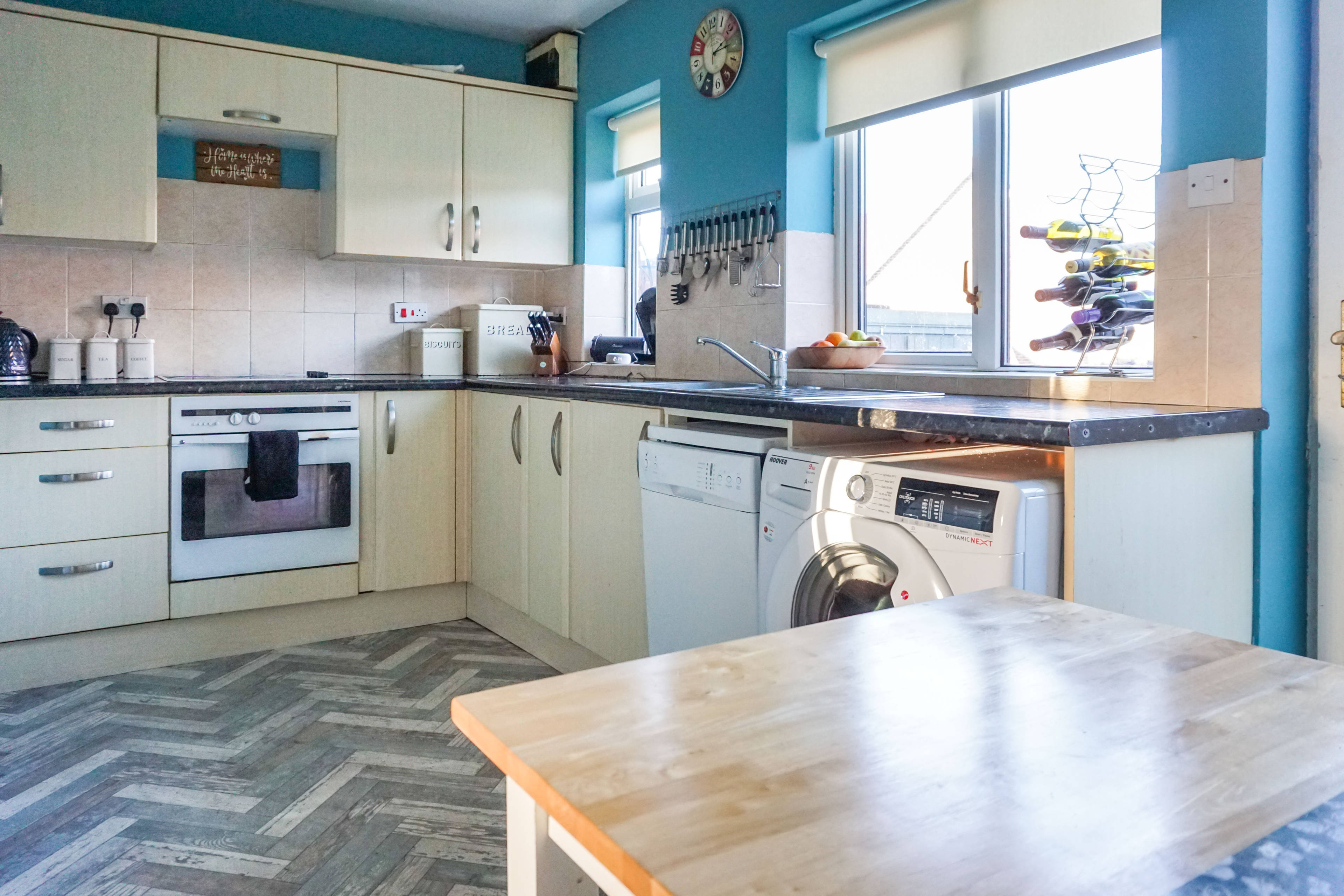 Kitchen/Breakfast