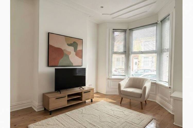 3 bedroom terraced house