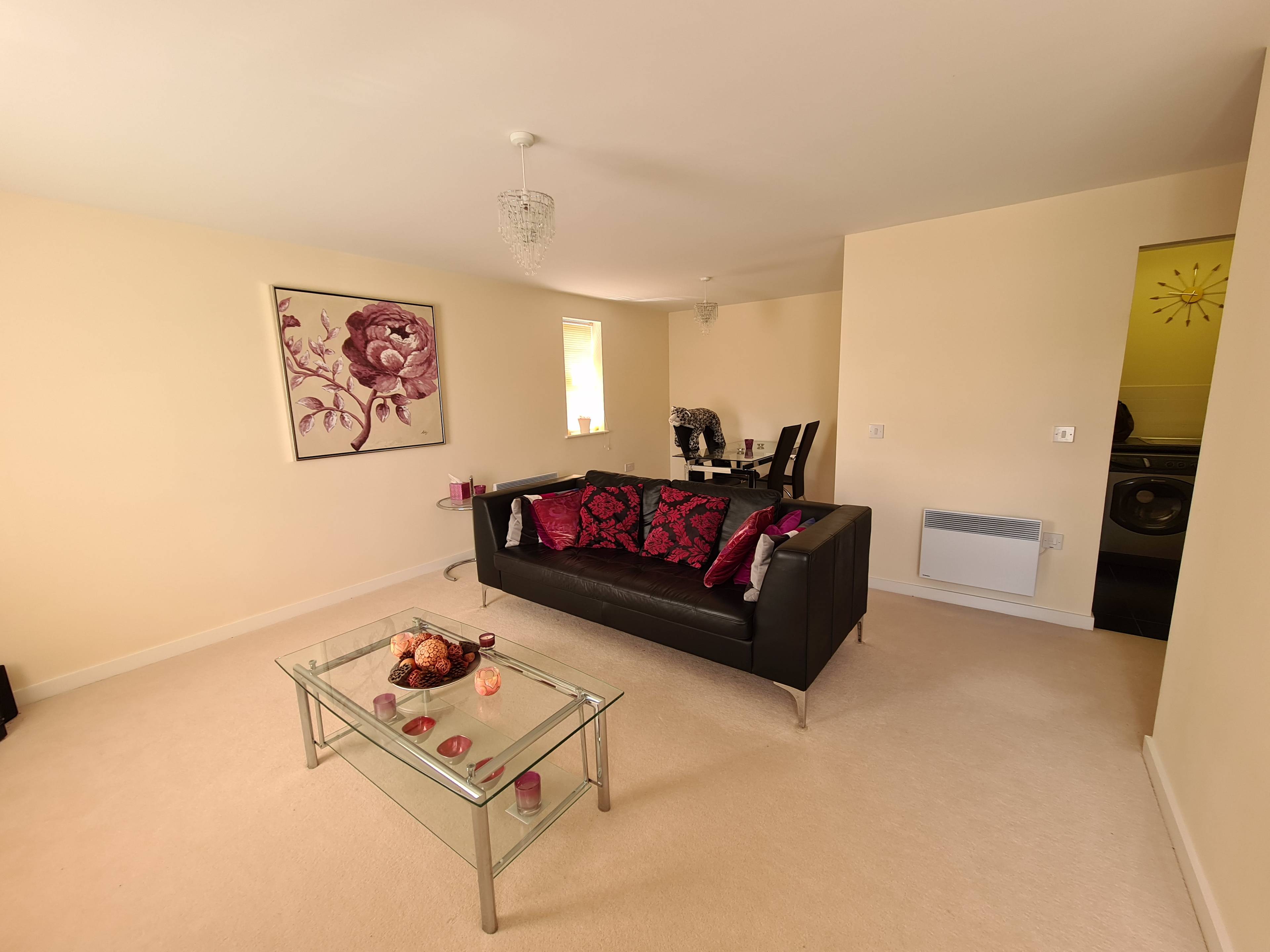 Lounge/Dining Room