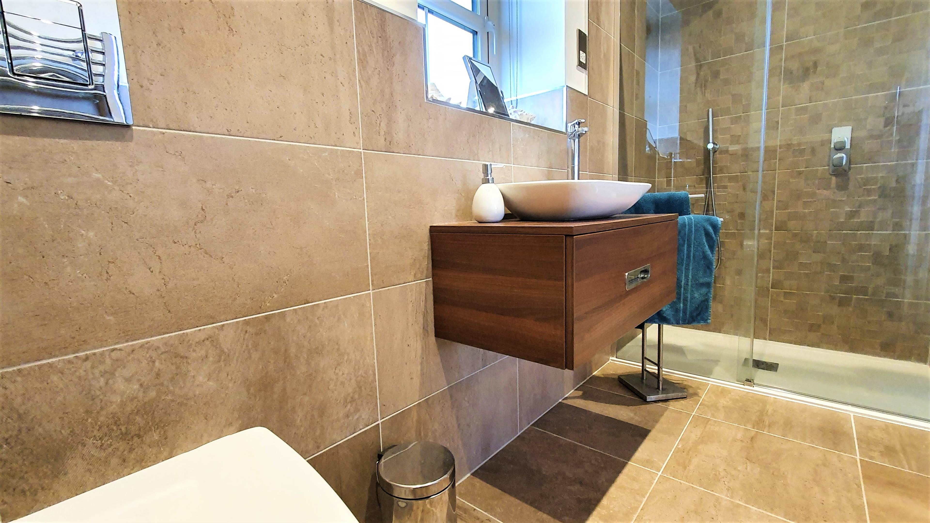 Master En-suite