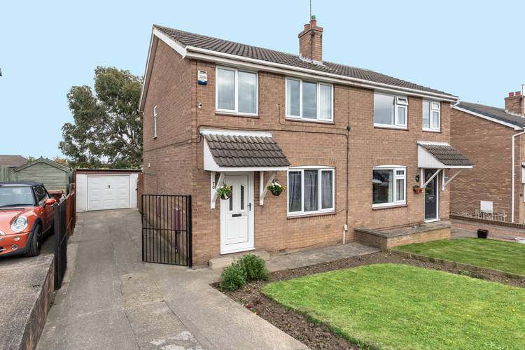 3 bedroom semi-detached house
