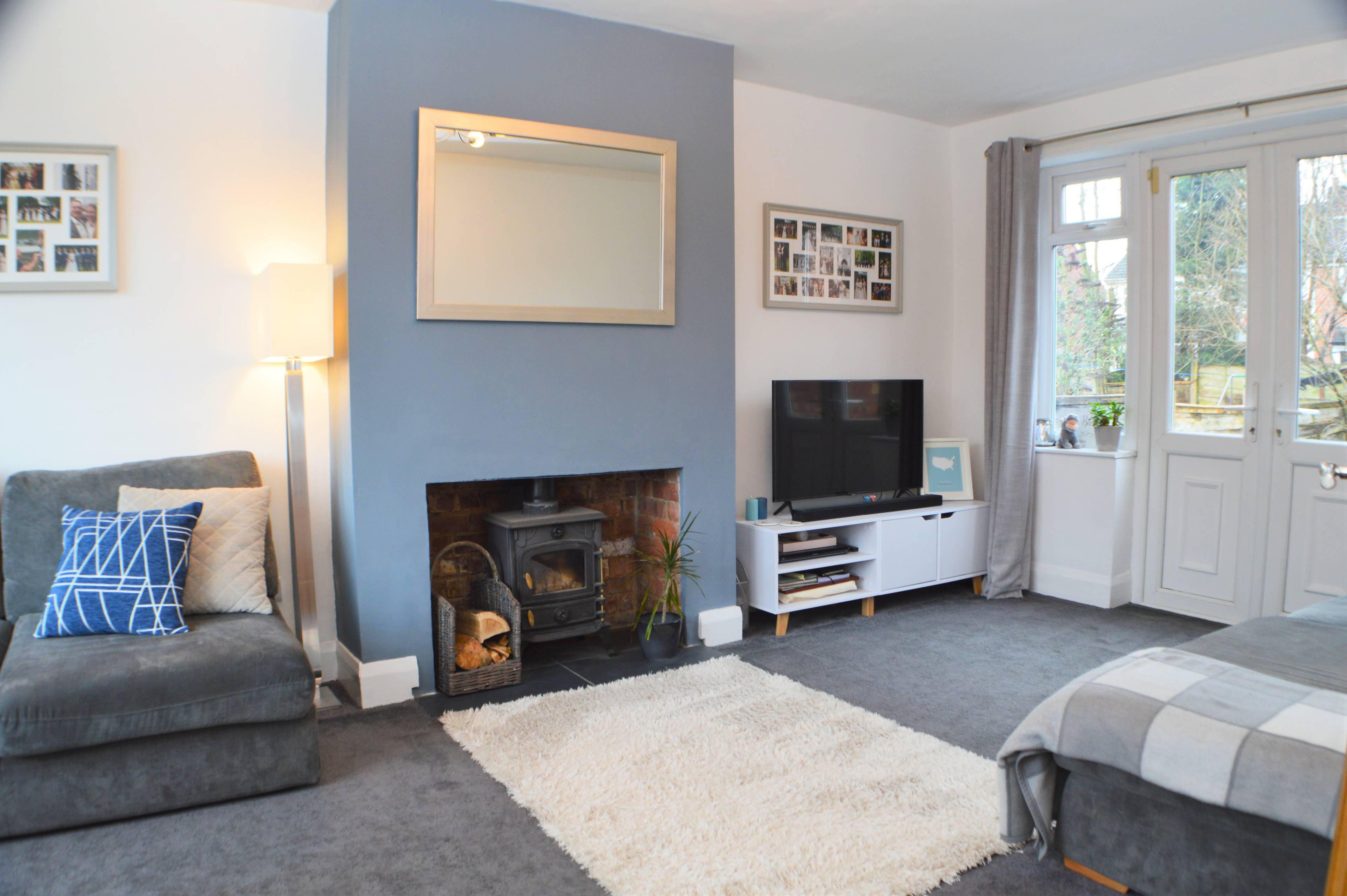 Lounge/Dining Room