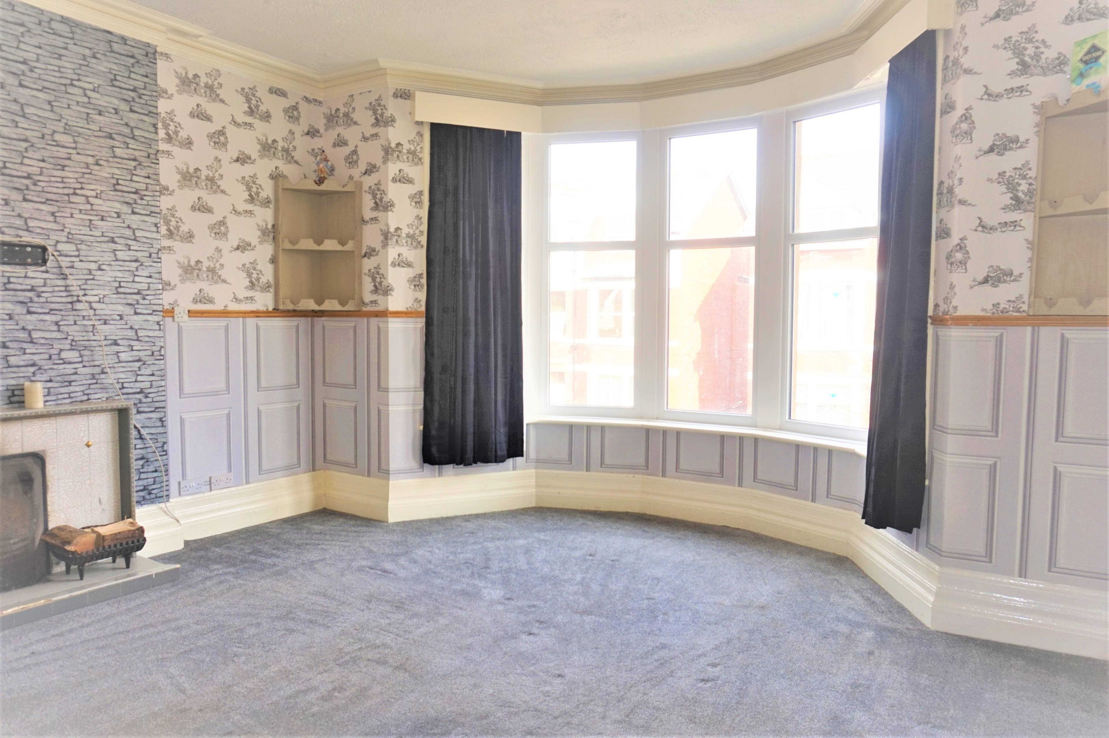 Lounge / Kitchen