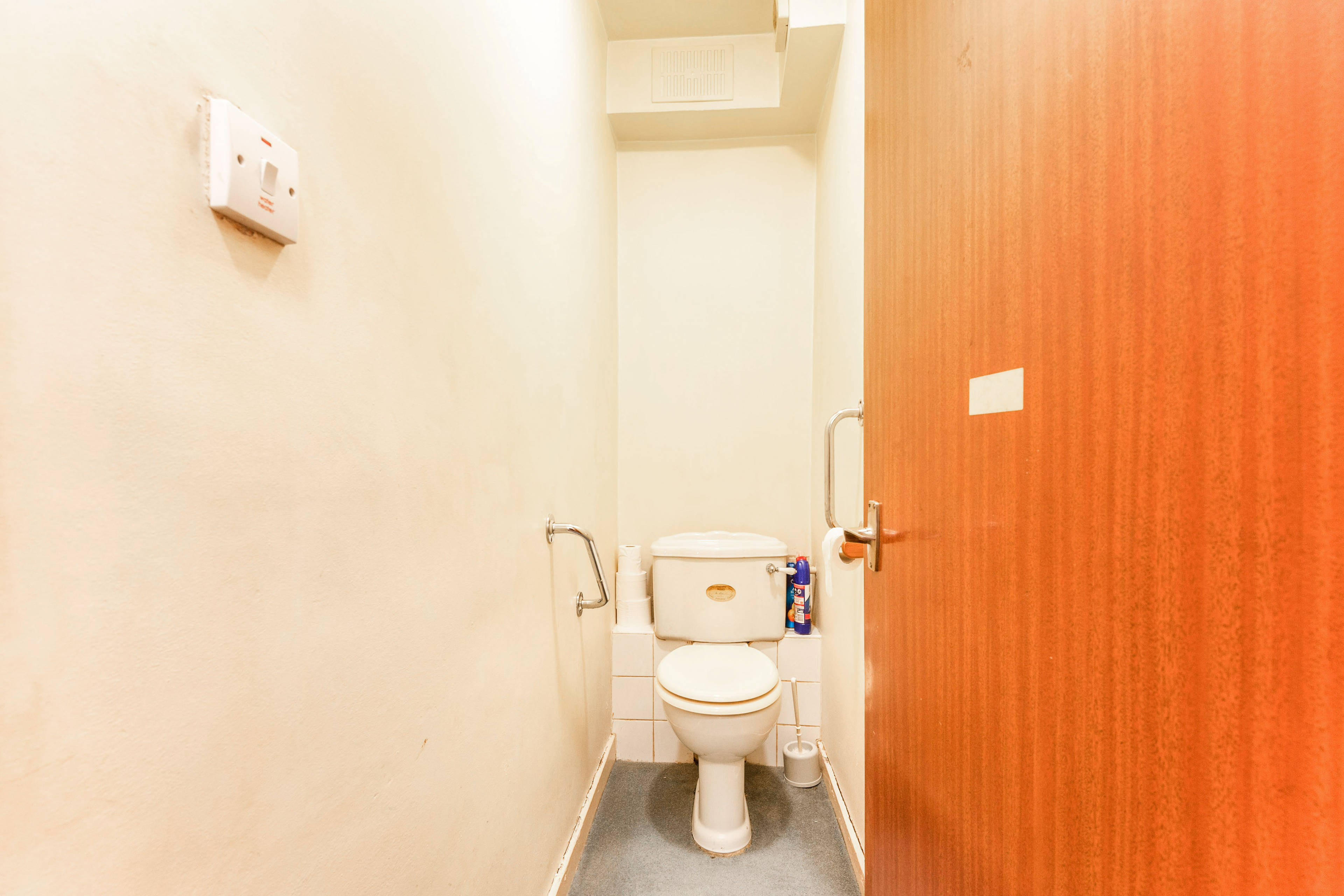 Cloak Room