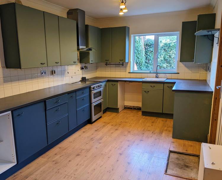 4 bedroom terraced house