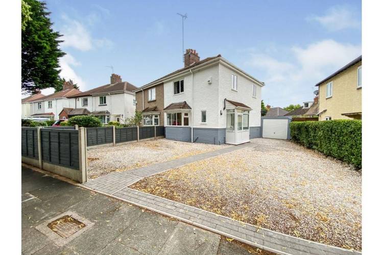 3 bedroom semi-detached house