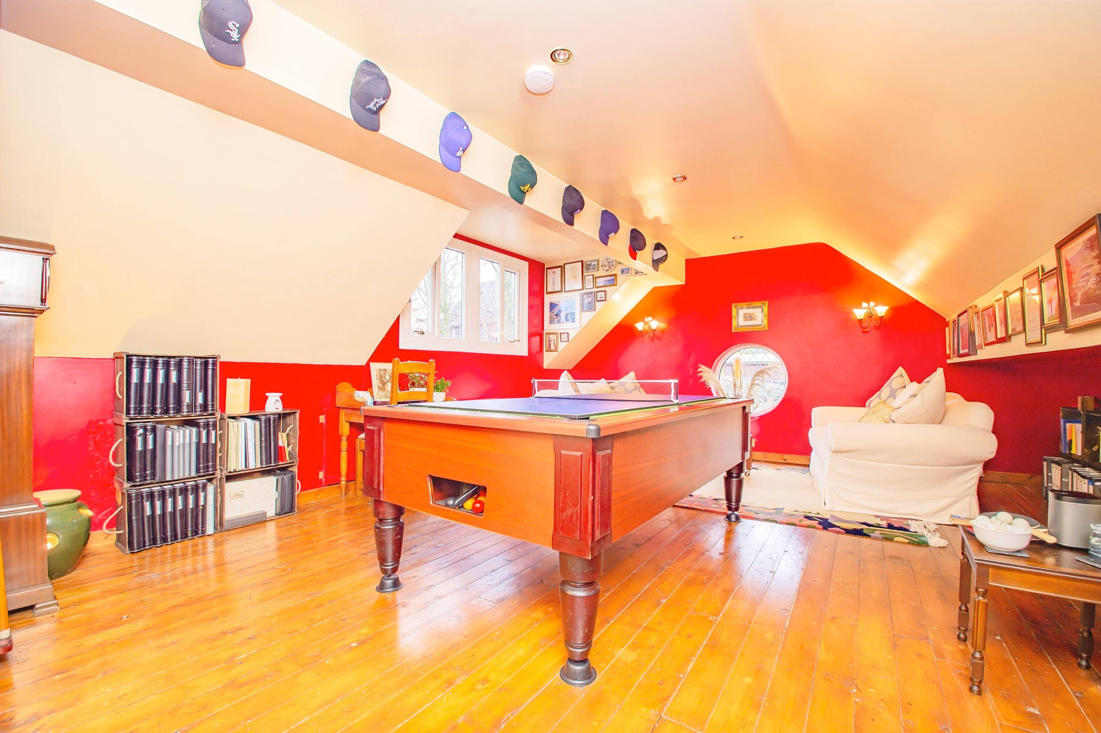 Bedroom 5/Games Room
