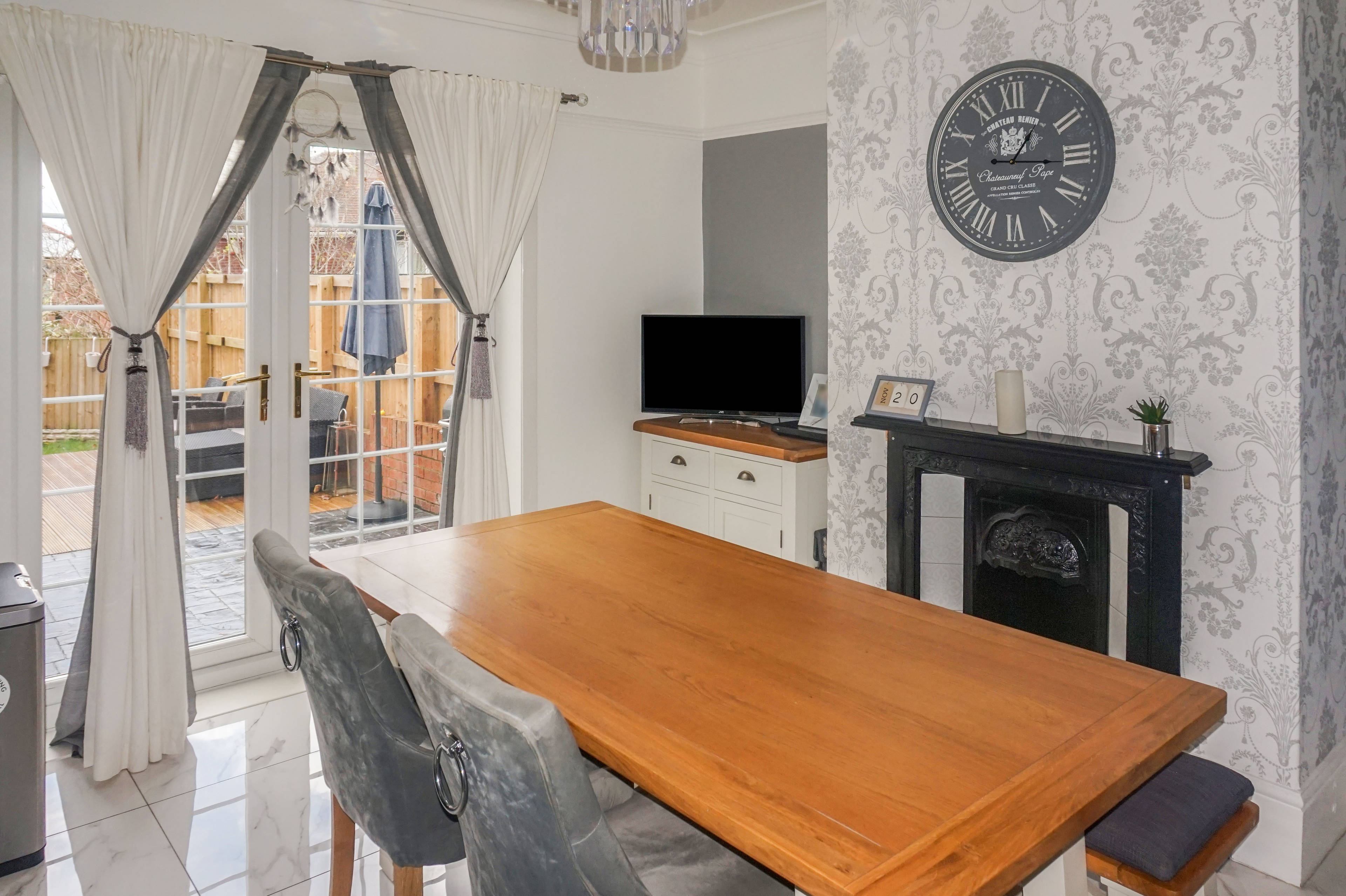 Kitchen/Dining Room