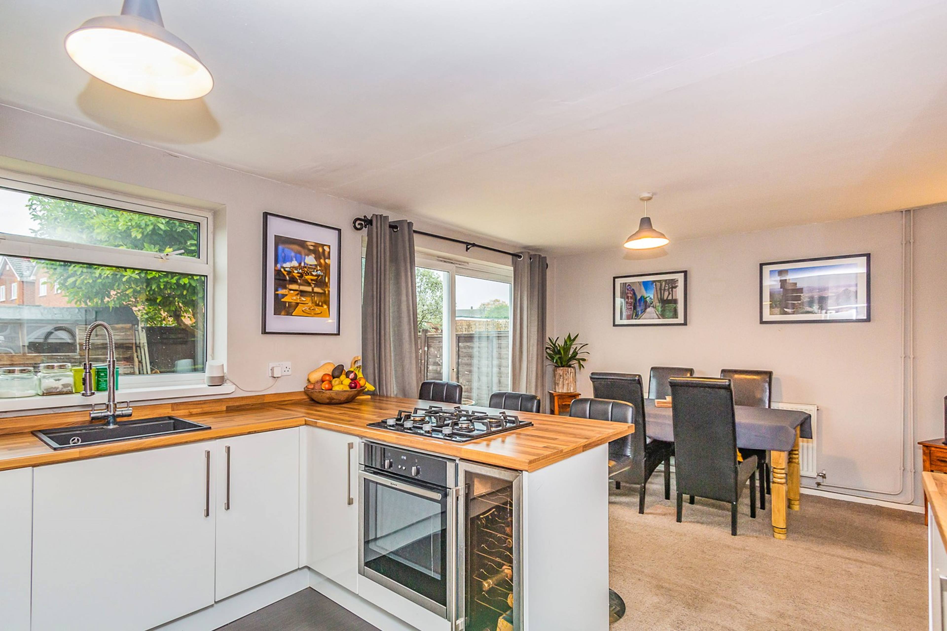 Kitchen/dining Room